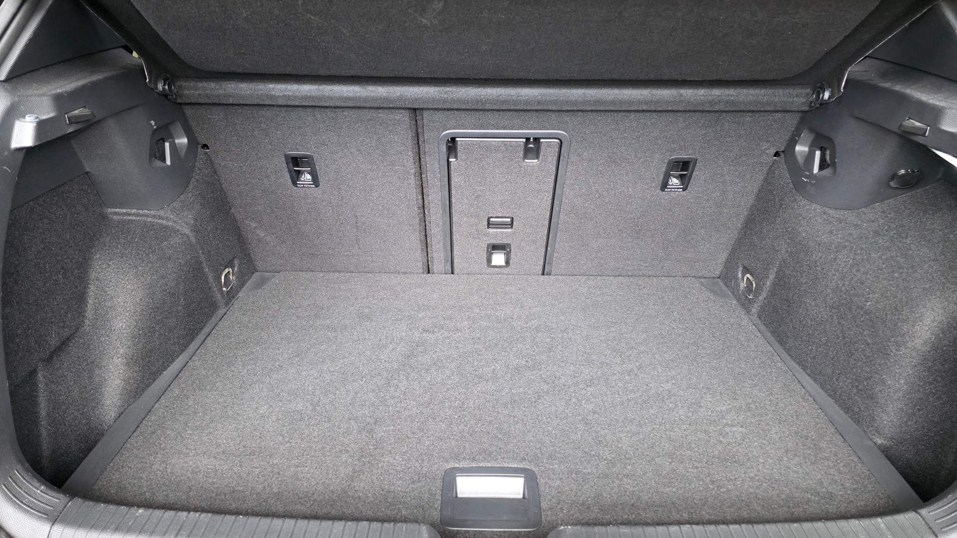 VW Golf 8 2.0 TSI R 320PS DSG-Automat 4Motion-image-7