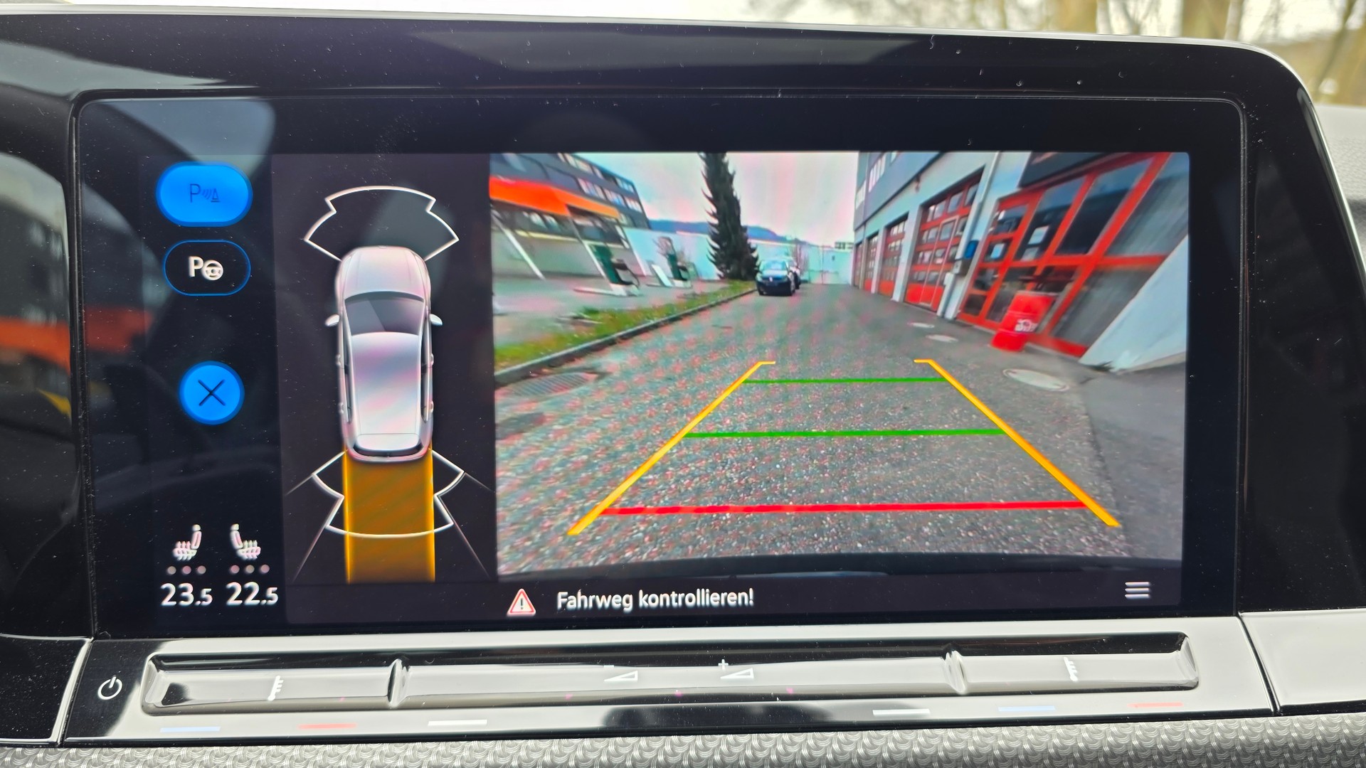 VW Golf 8 2.0 TSI R 320PS DSG-Automat 4Motion-image-13