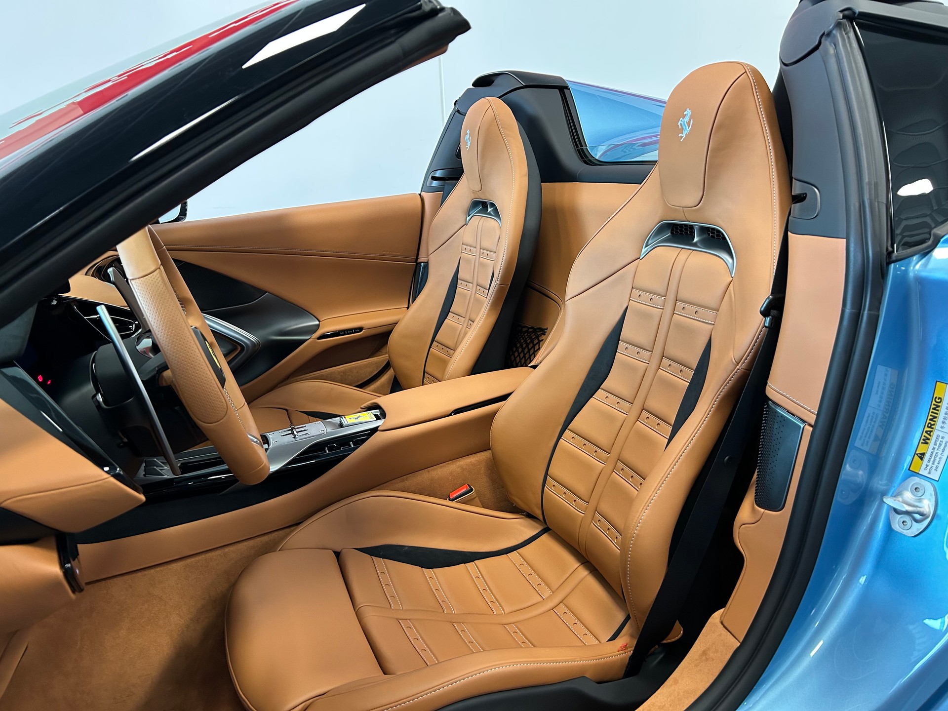 FERRARI 12 Cilindri Spider-image-9