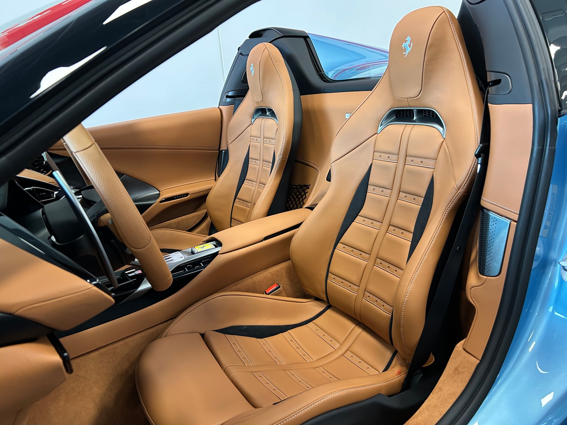 FERRARI 12 Cilindri Spider-image-10