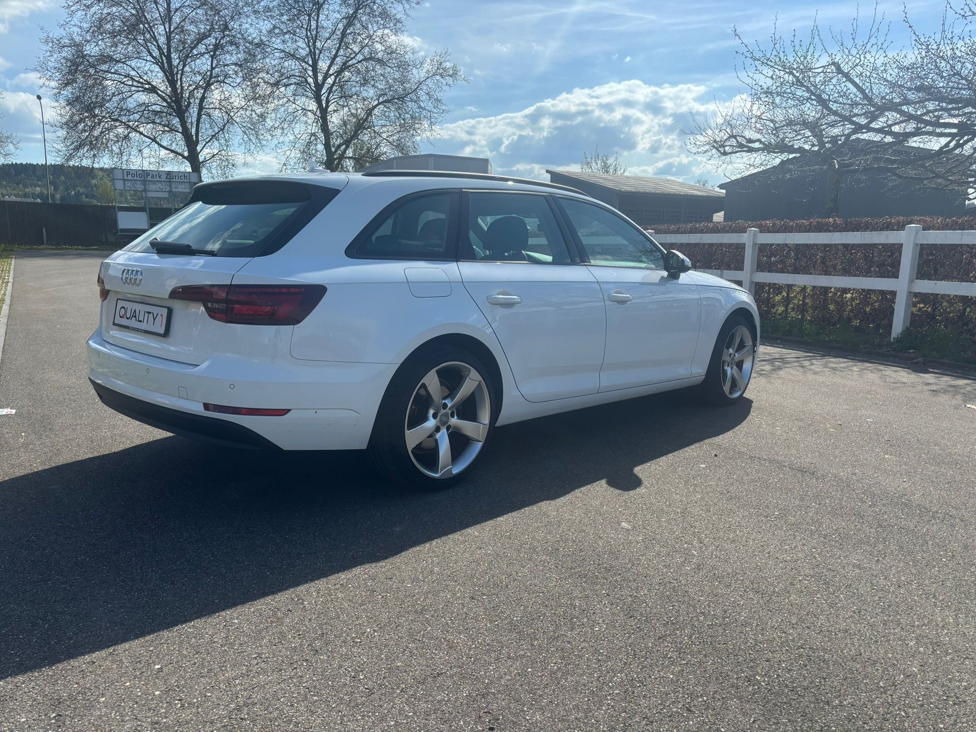 AUDI A4 Avant 2.0 TDI quattro S-tronic-image-4