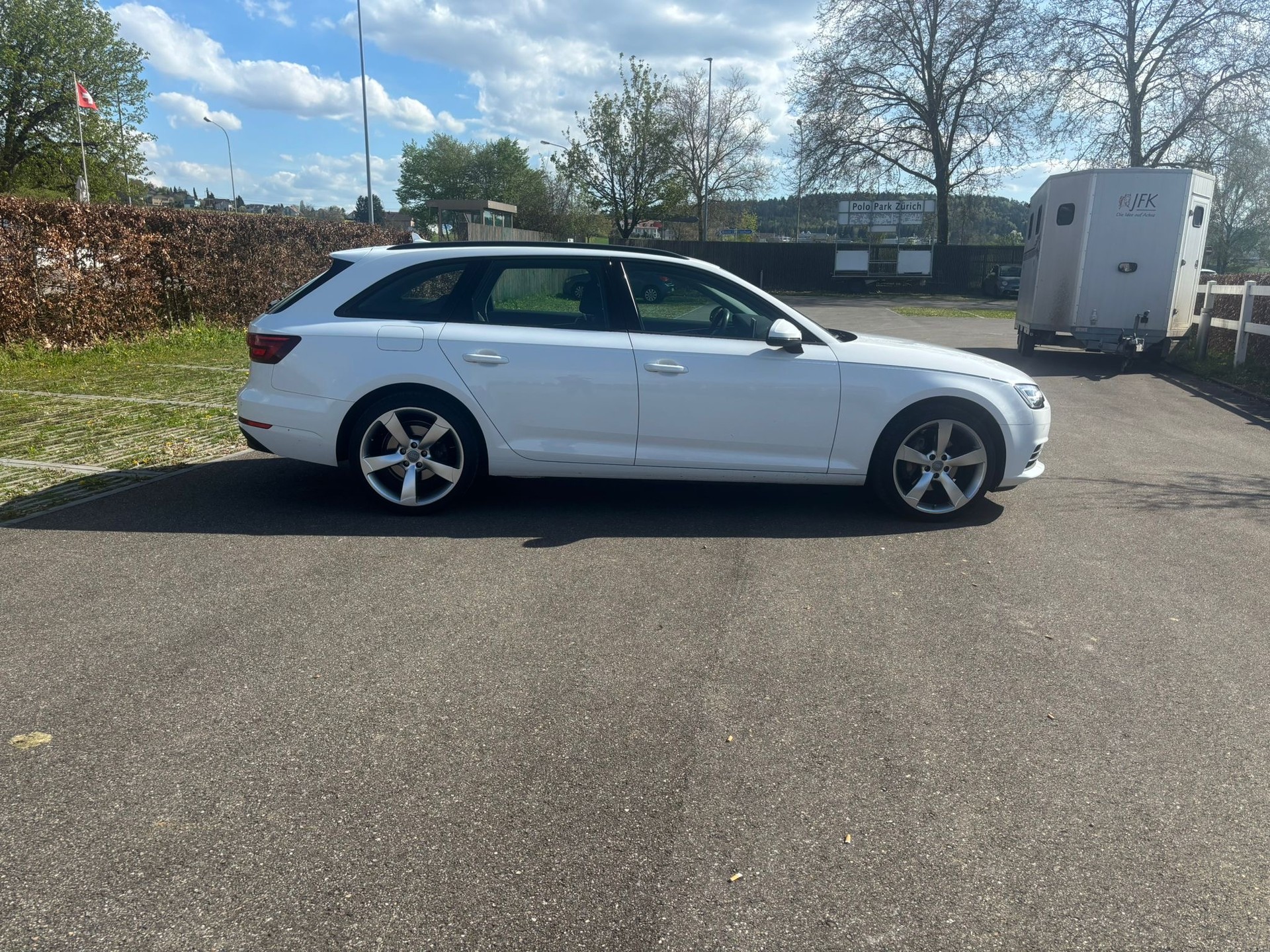 AUDI A4 Avant 2.0 TDI quattro S-tronic-image-5