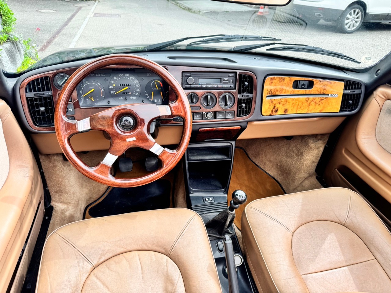 SAAB 900 Turbo-image-9