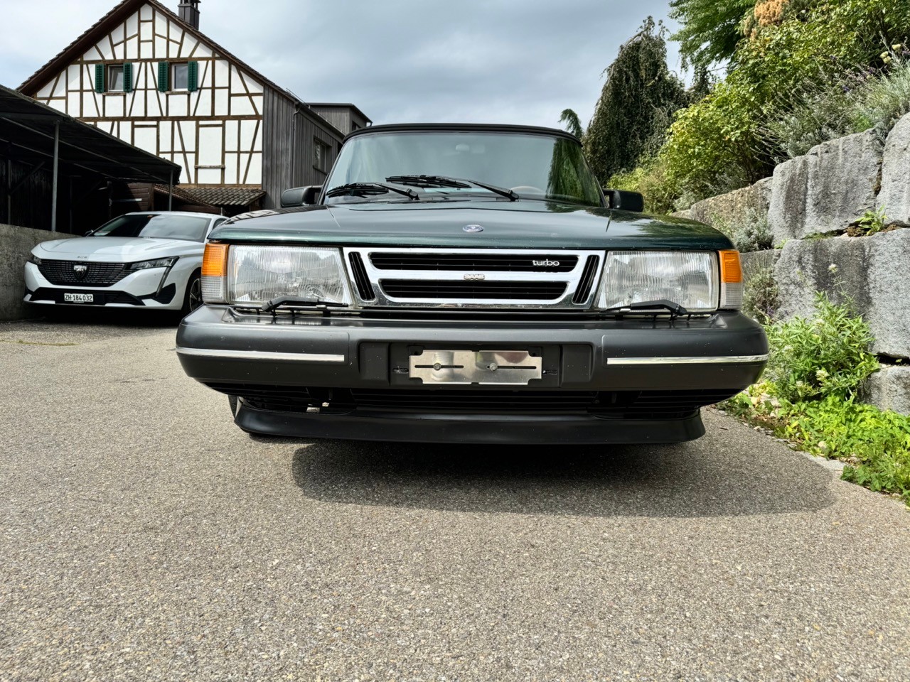 SAAB 900 Turbo-image-12