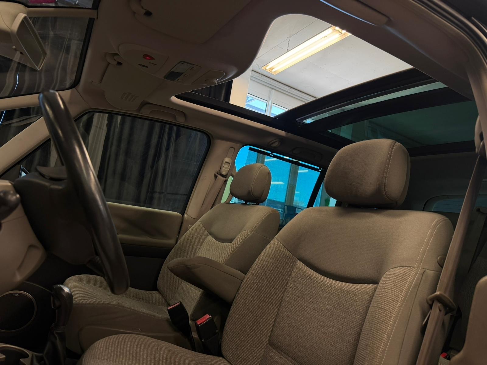 RENAULT Grand Espace 2.0 Turbo Expression-image-11