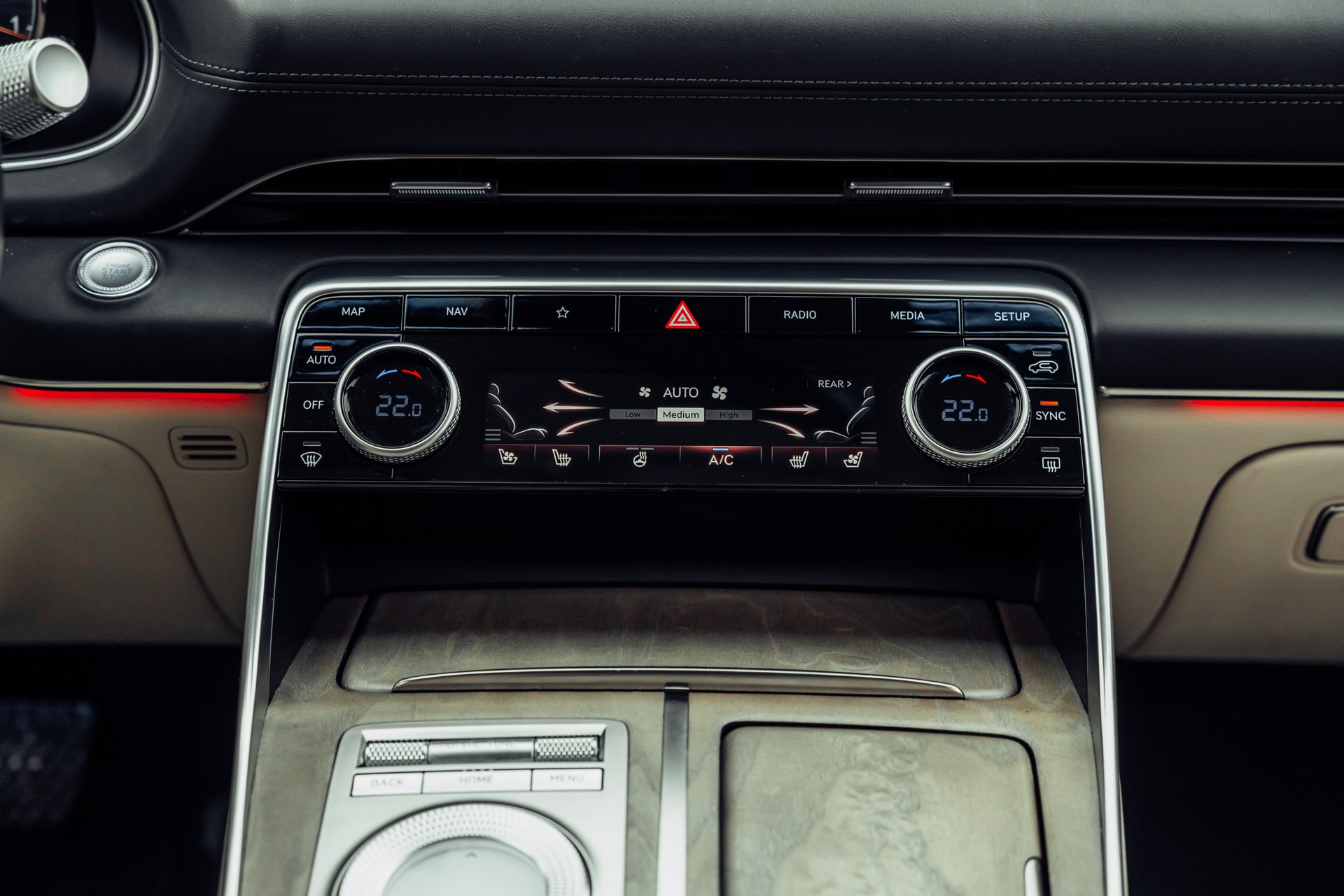 GENESIS GV80 3.0 CRDI Luxus 7 Seater AT8 AWD-image-16