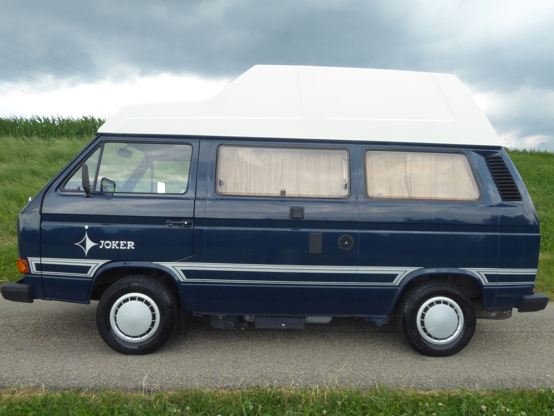 VW Typ 2 Westfalia-image-3