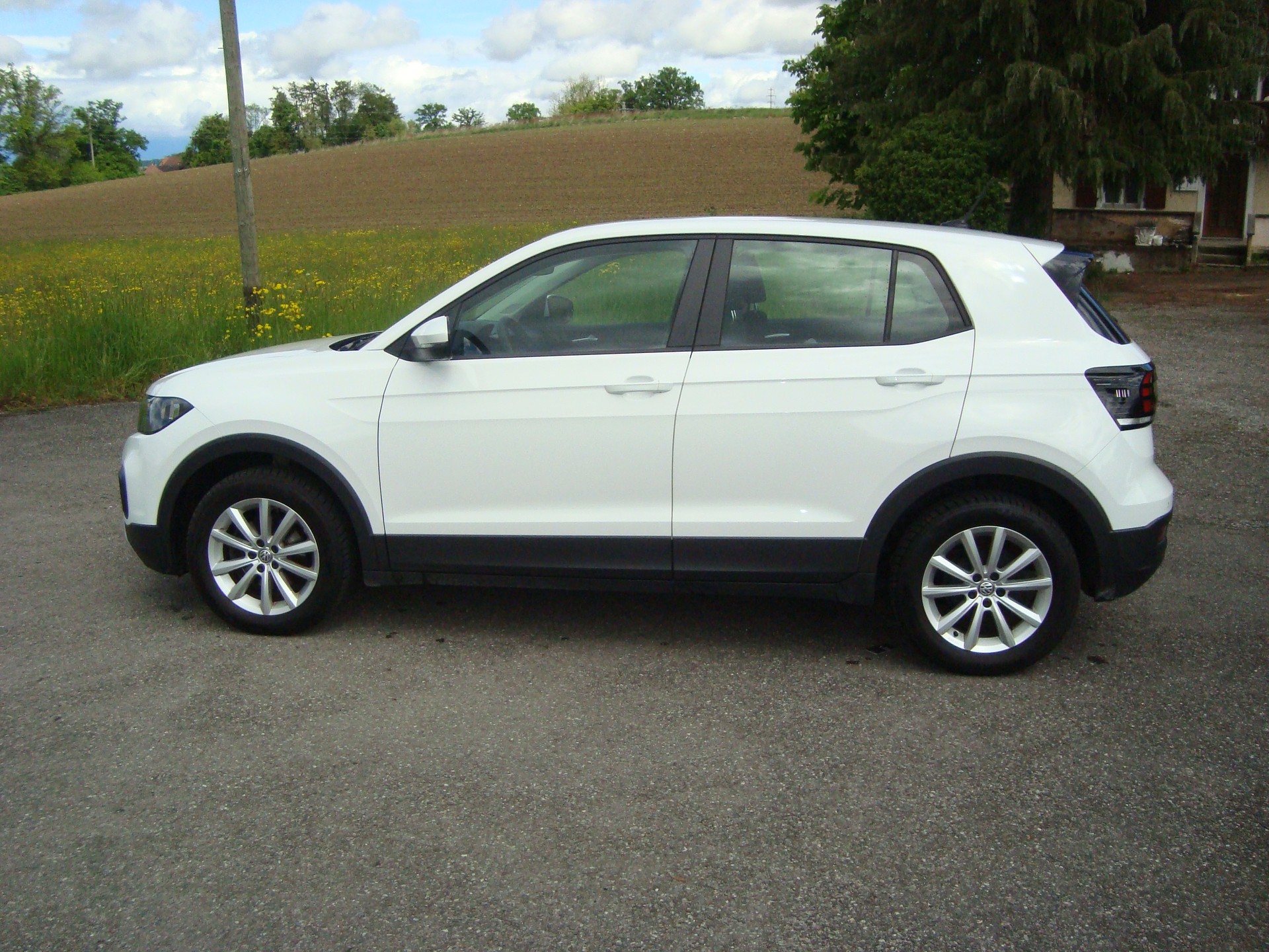 VW T-Cross 1.0 TSI-image-4