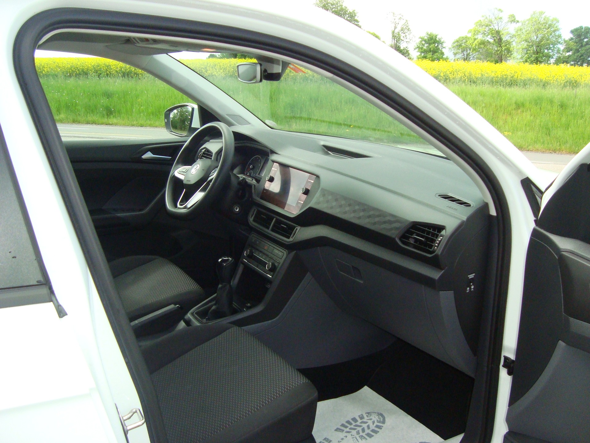 VW T-Cross 1.0 TSI-image-6