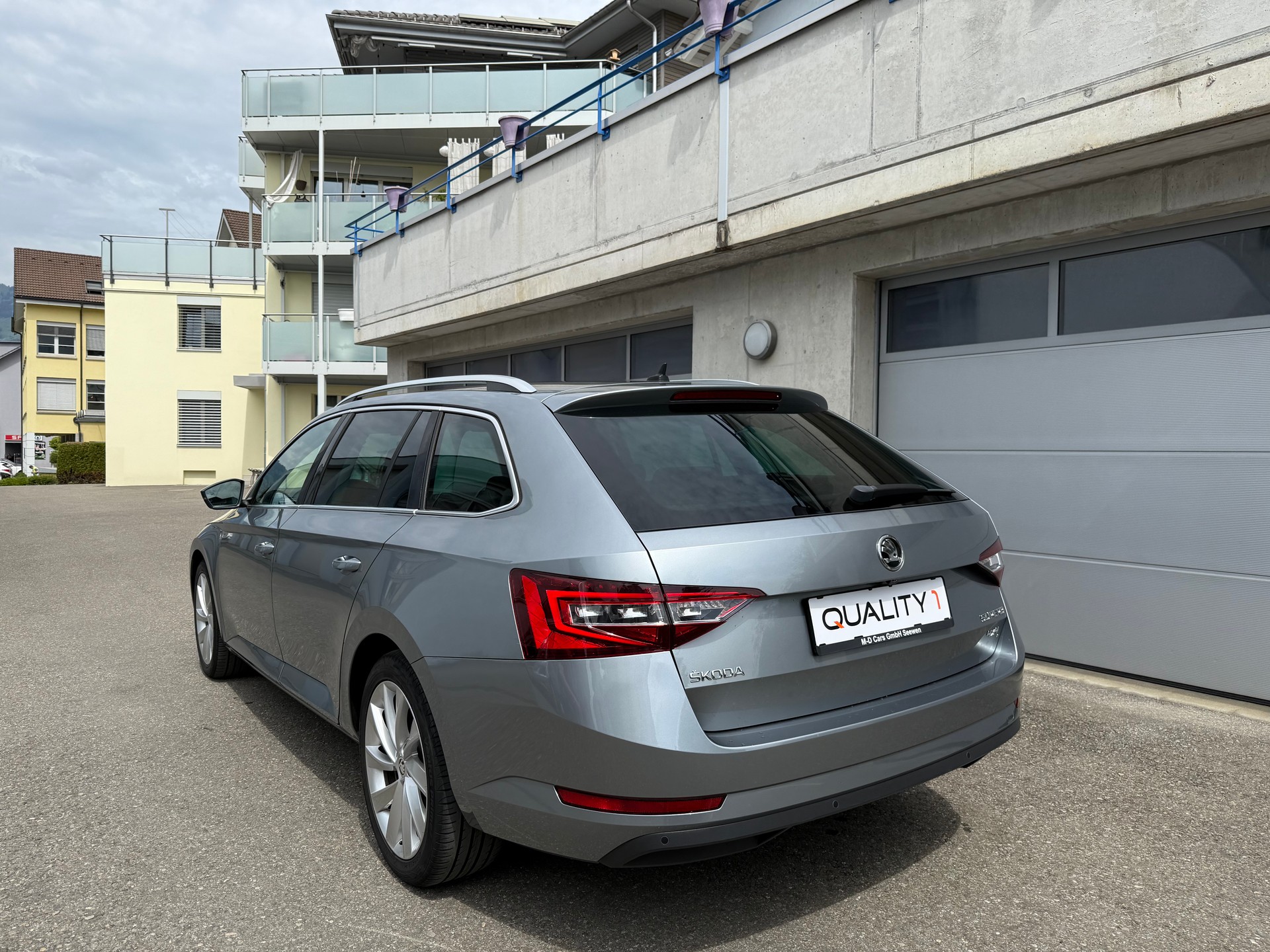 SKODA Superb Combi 2.0 TDi Style 4x4 DSG-image-5