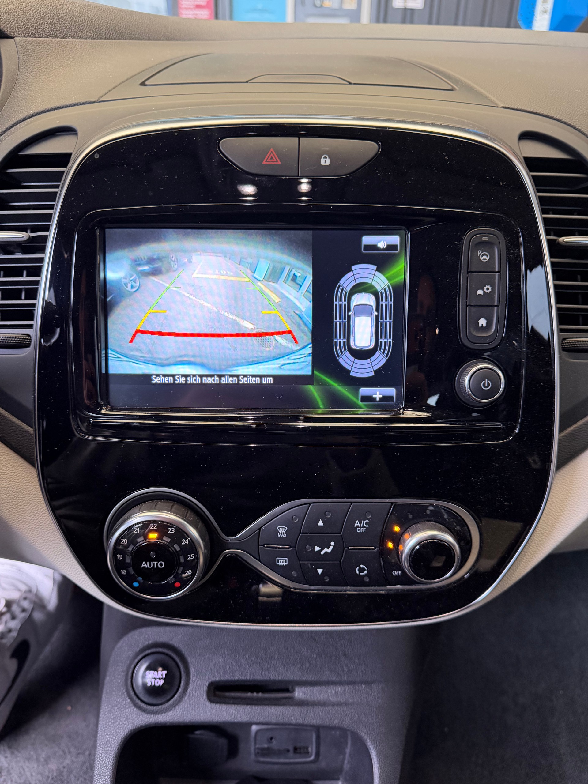 RENAULT Captur 1.2 T 16V Intens EDC-image-6