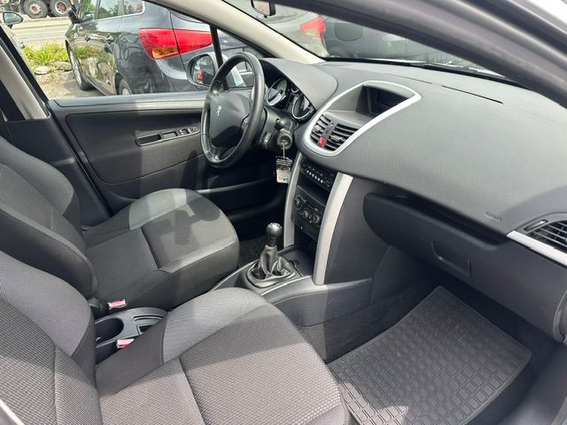 PEUGEOT 207 SW 1.6 16V Active-image-7