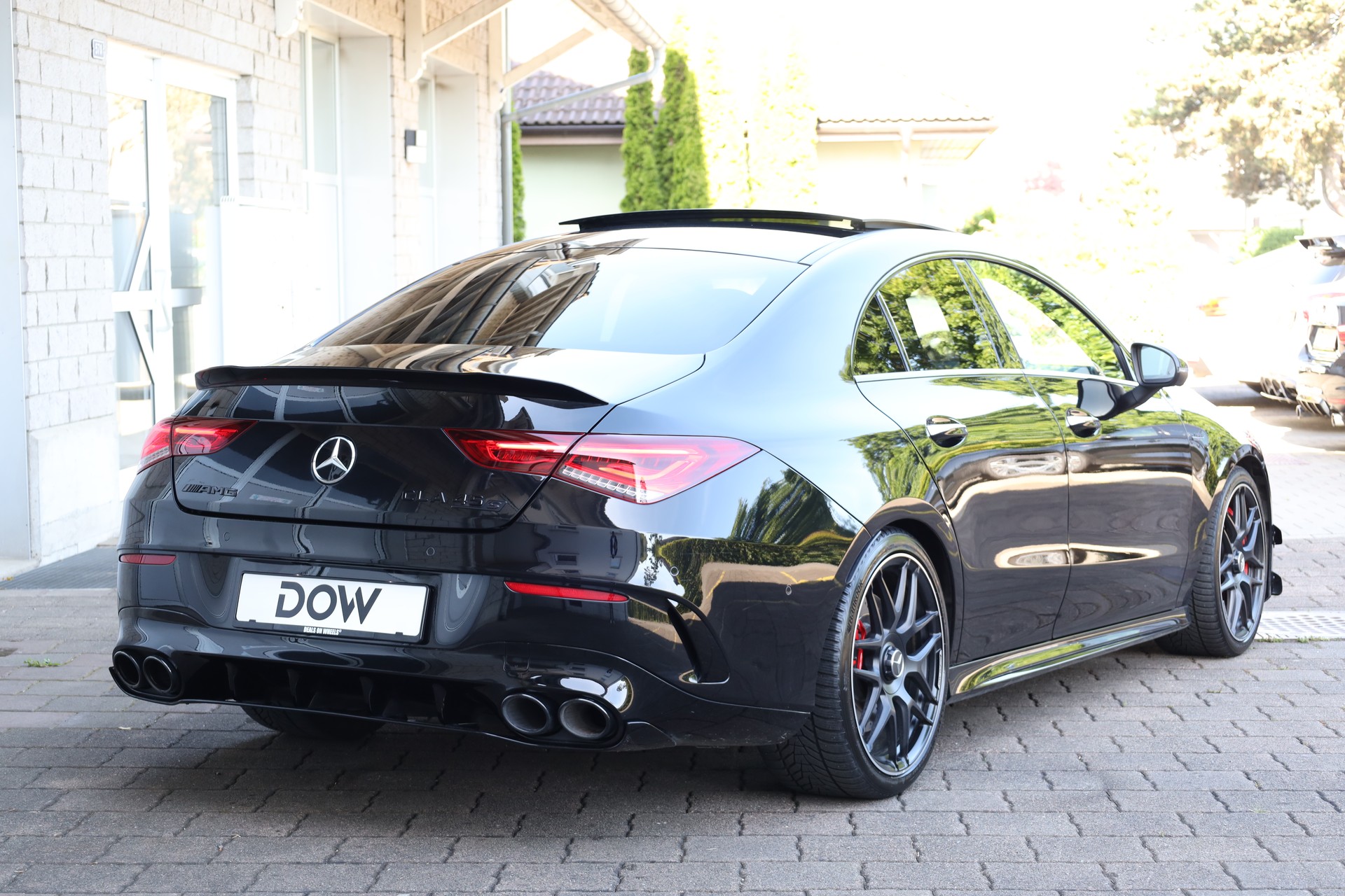 MERCEDES-BENZ CLA 45 S AMG 4Matic+ 8G-DCT-image-4