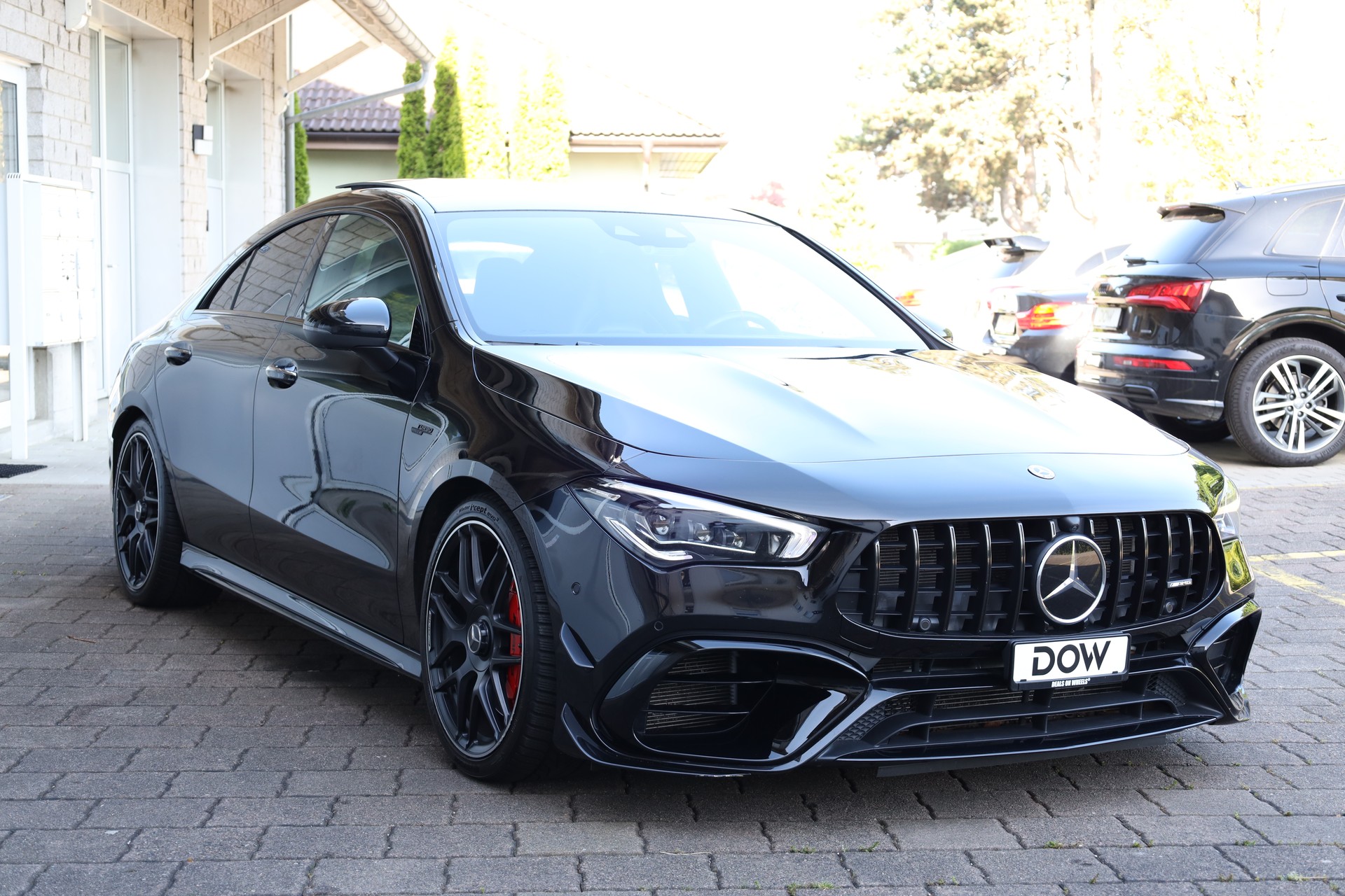 MERCEDES-BENZ CLA 45 S AMG 4Matic+ 8G-DCT-showroom-element-1