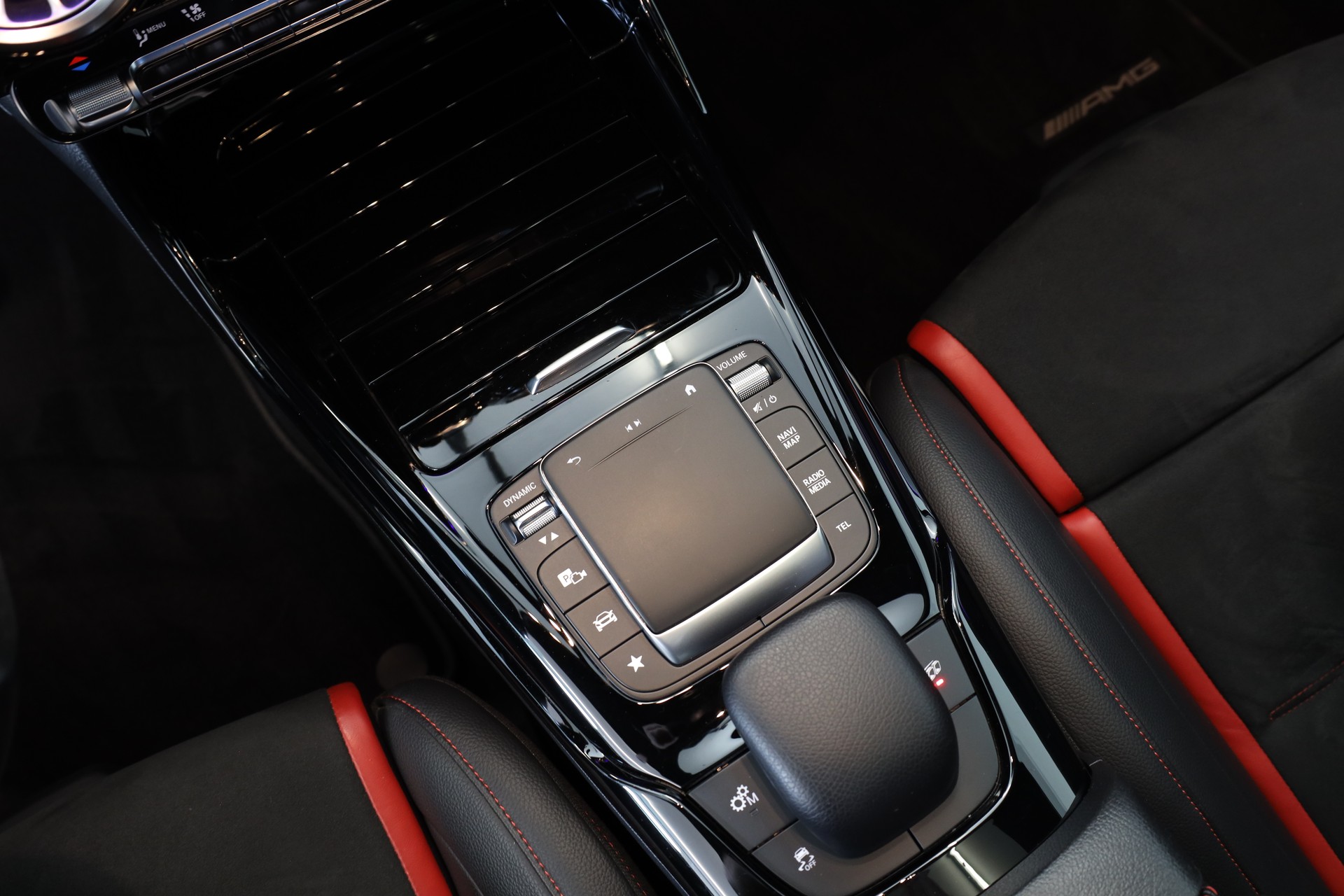 MERCEDES-BENZ CLA 45 S AMG 4Matic+ 8G-DCT-image-26