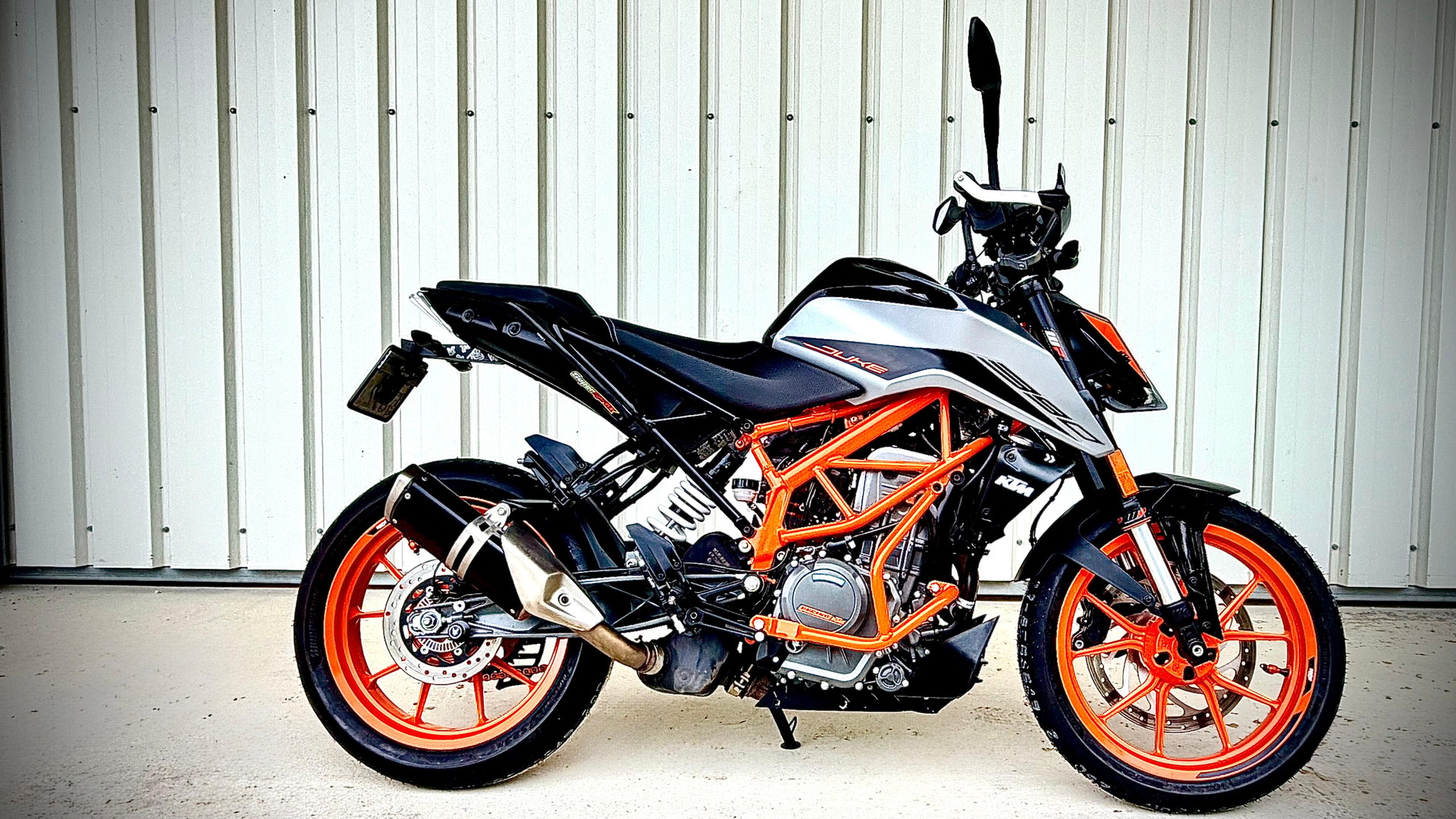 KTM 390 Duke-image-5