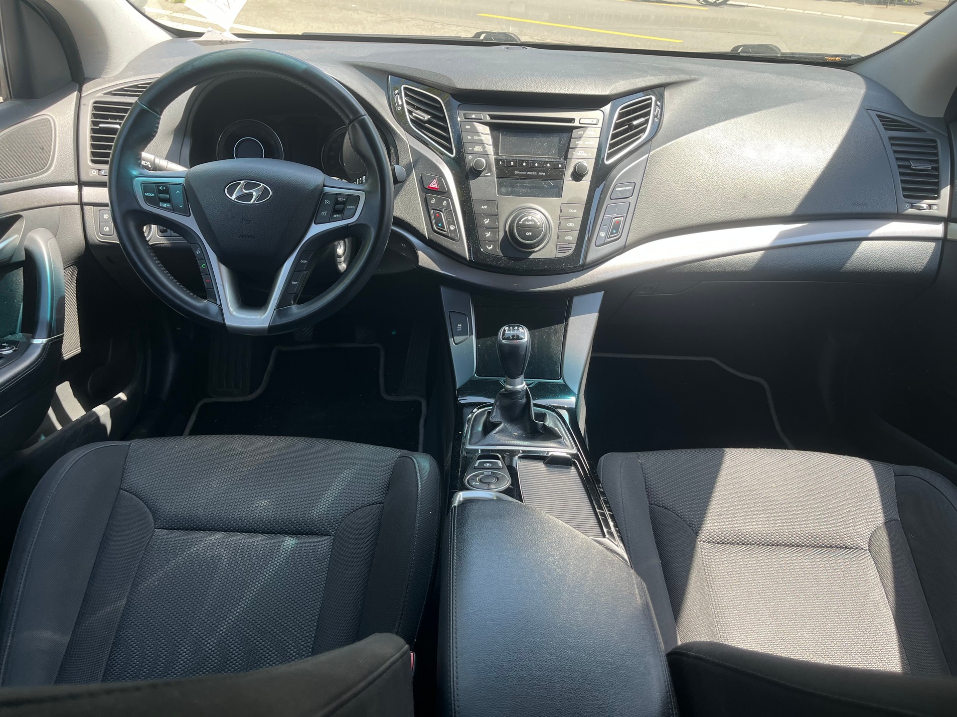 HYUNDAI i40 Wagon 1.6 GDI ISG Comfort-image-8