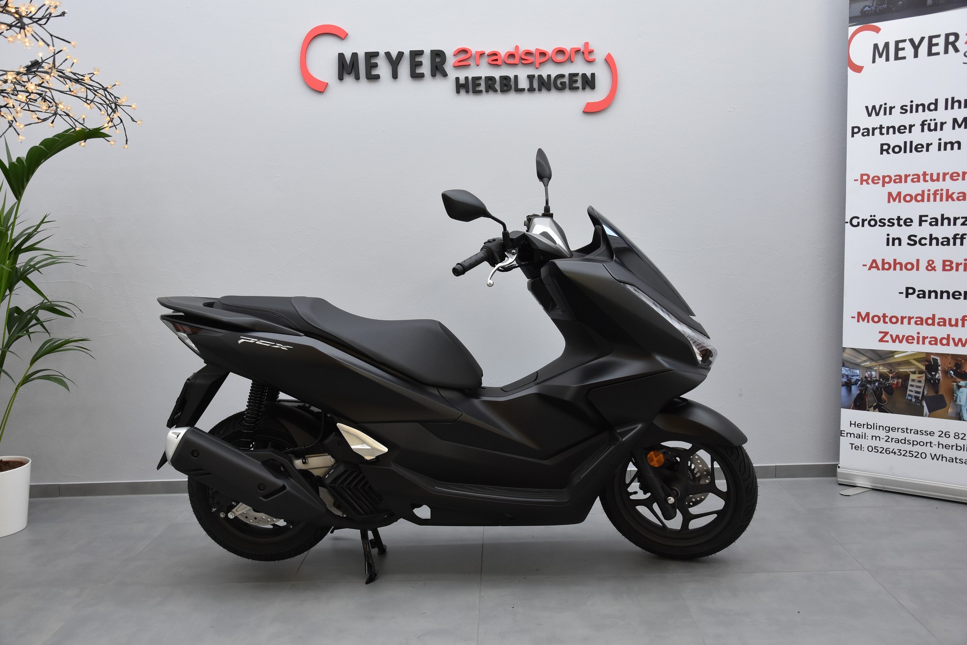 HONDA PCX 125-showroom-element-1