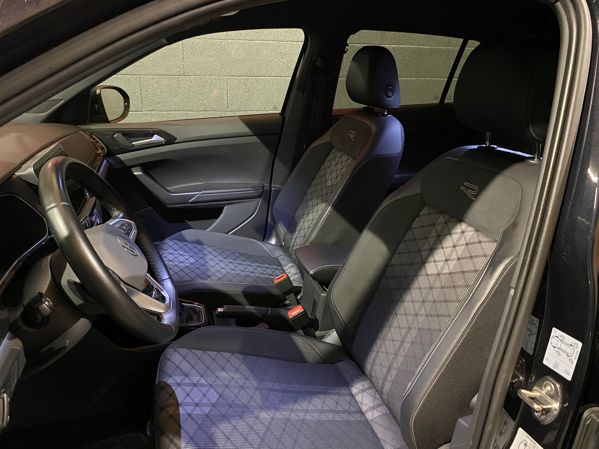 VW T-Cross 1.0 TSI EVO R-Line DSG-image-15