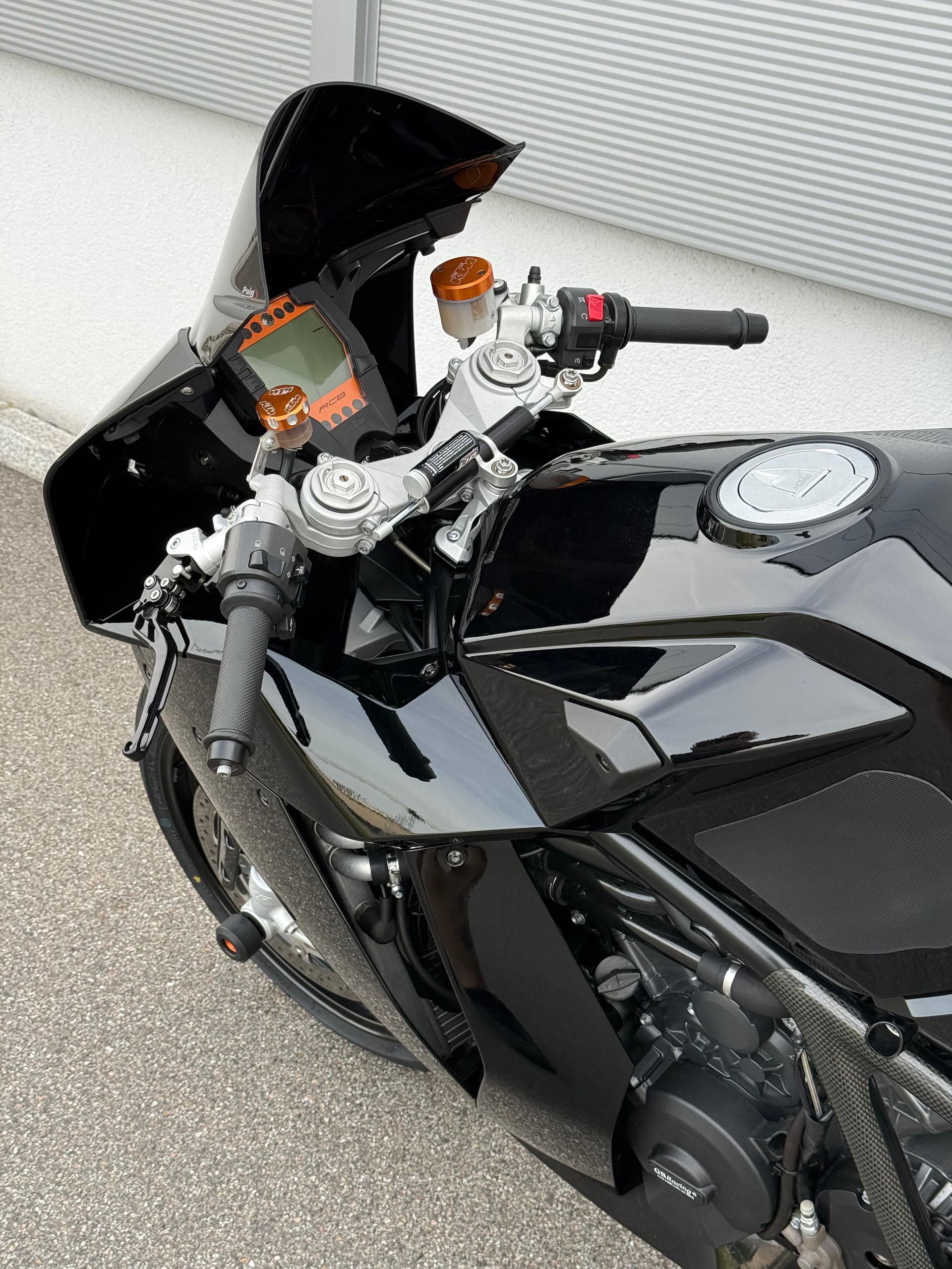 KTM 1190 RC8-image-8