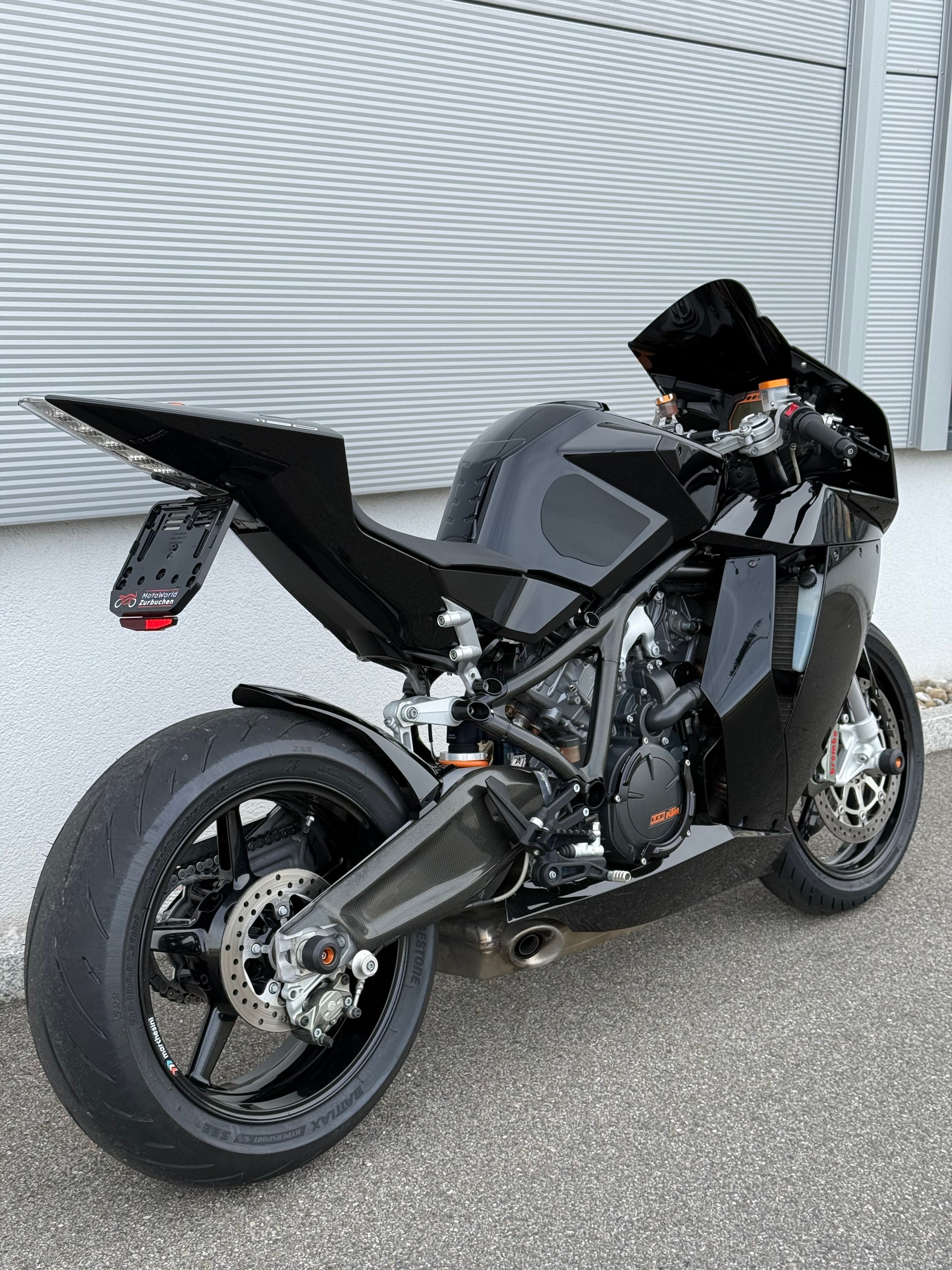 KTM 1190 RC8-image-2