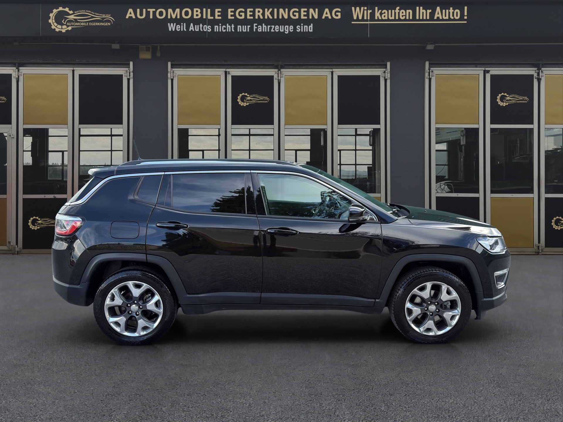 JEEP Compass 2.0 CRD Opening Ed. AWD-showroom-element-3