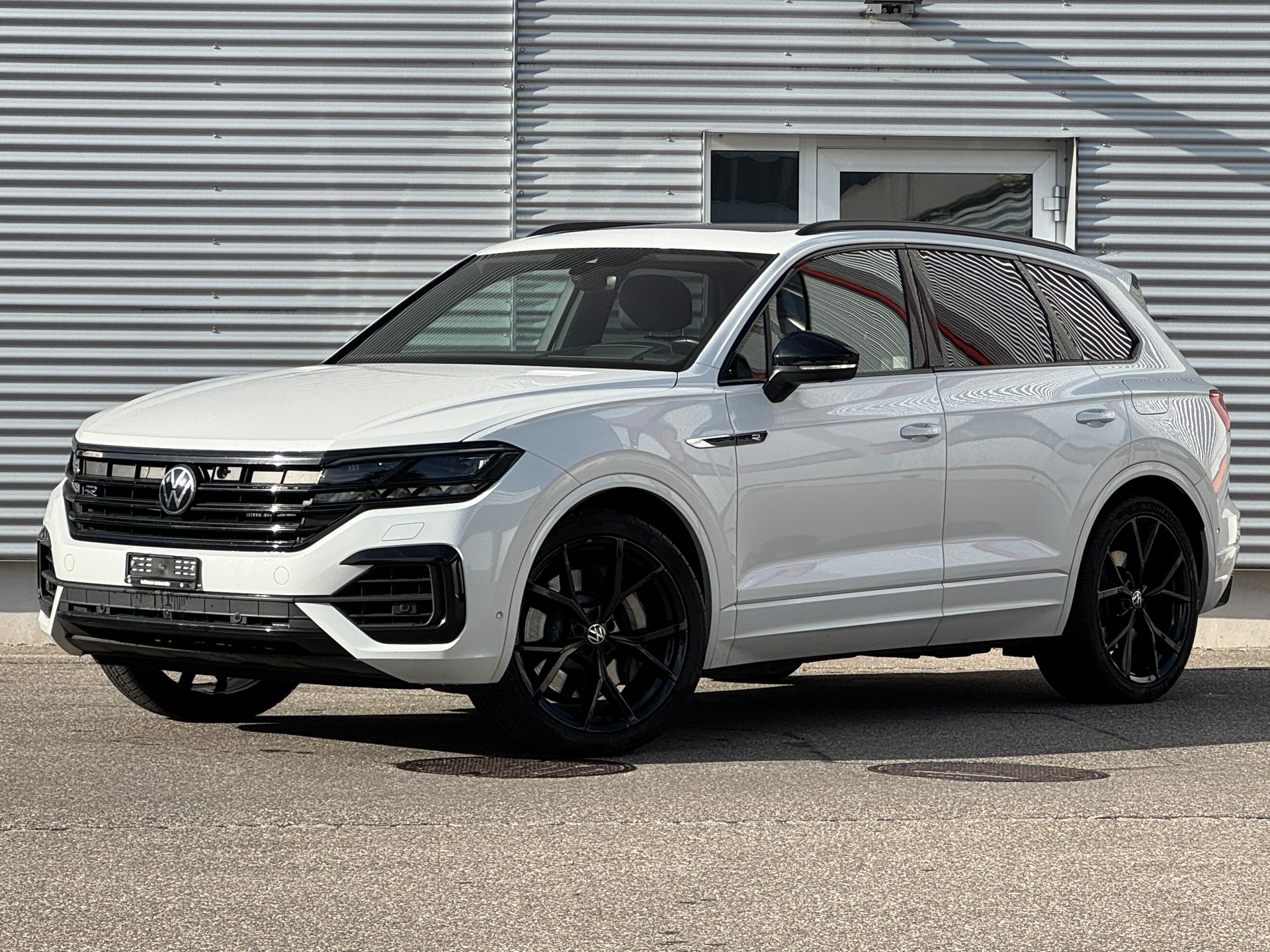VW Touareg 3.0 TSI eHybrid R Tiptronic-showroom-element-3
