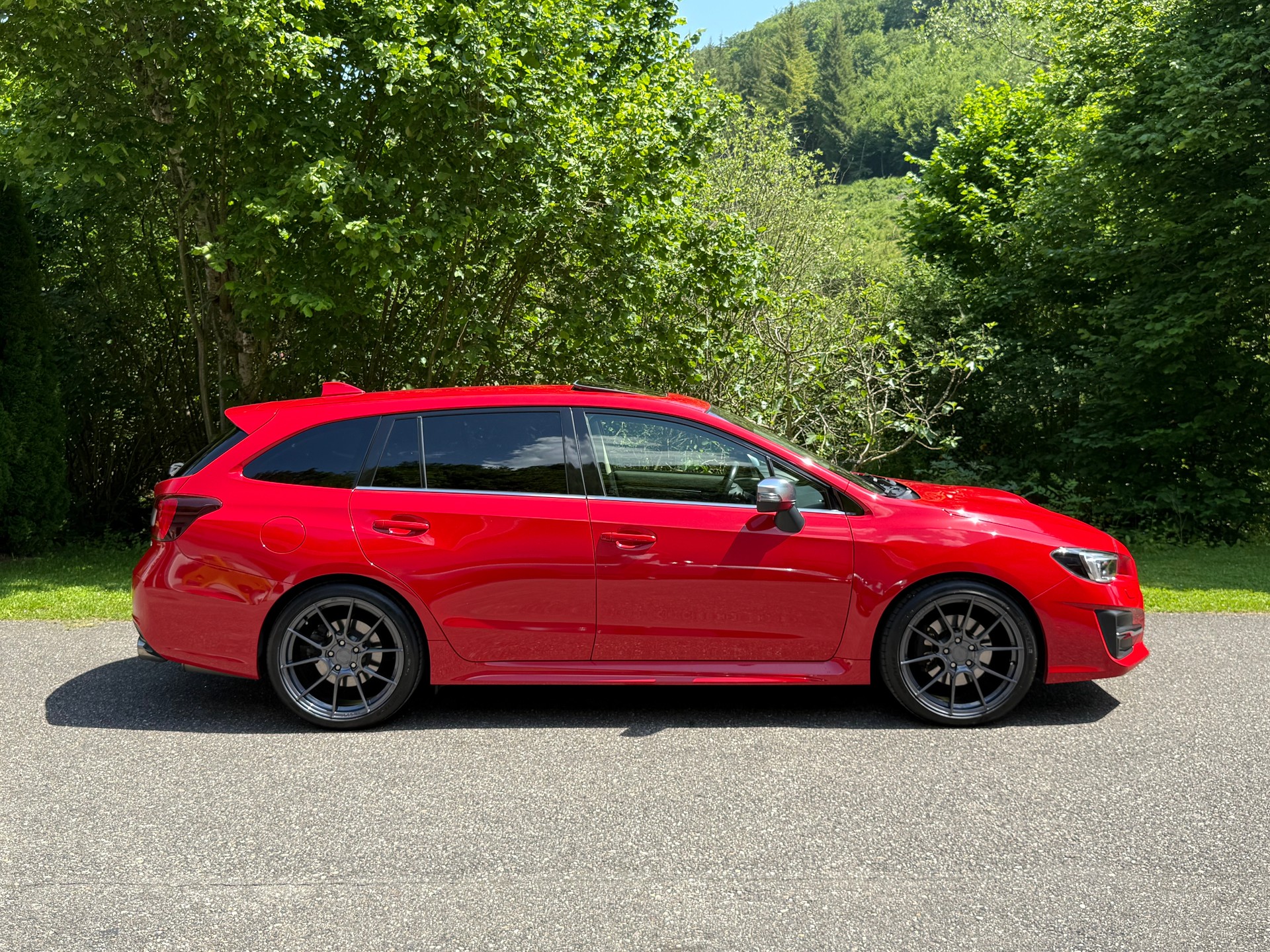 SUBARU Levorg 1.6DIT Swiss Plus AWD Lineartronic-image-5
