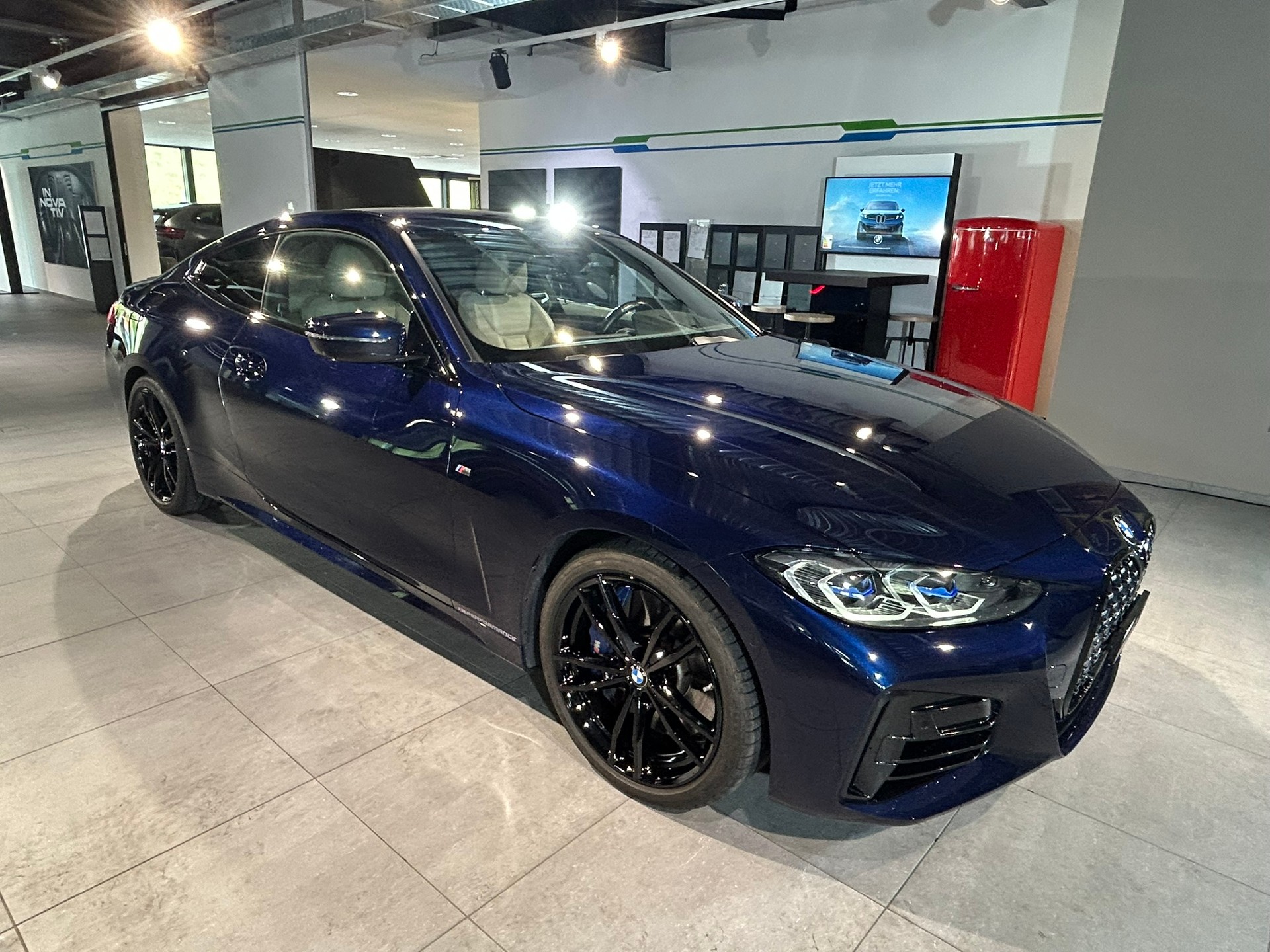 BMW M440i xDrive 48V Coupé Steptronic-image-4