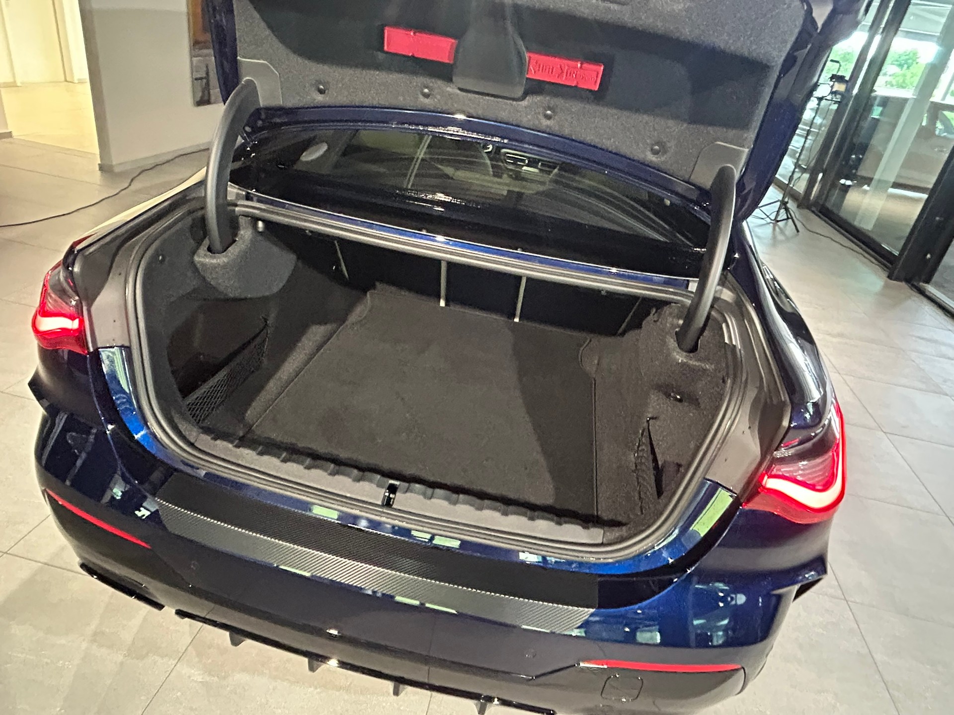 BMW M440i xDrive 48V Coupé Steptronic-image-16