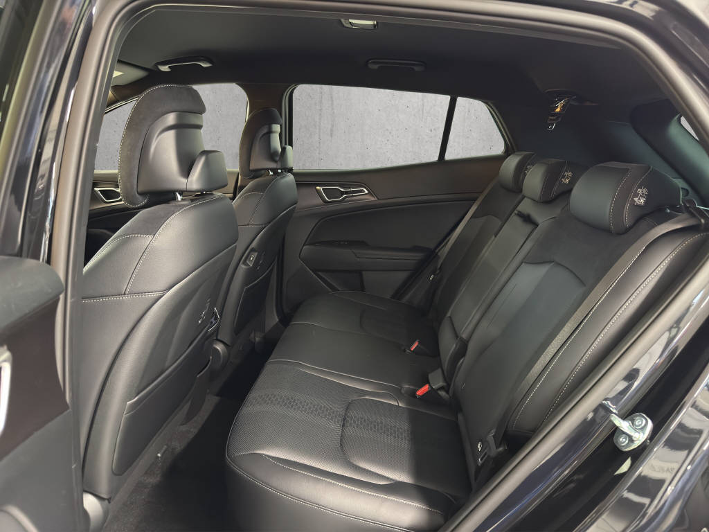 KIA Sportage 1.6 T-GDi Hybrid Black Edition-image-9