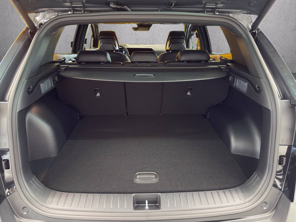 KIA Sportage 1.6 T-GDi Hybrid Black Edition-image-13
