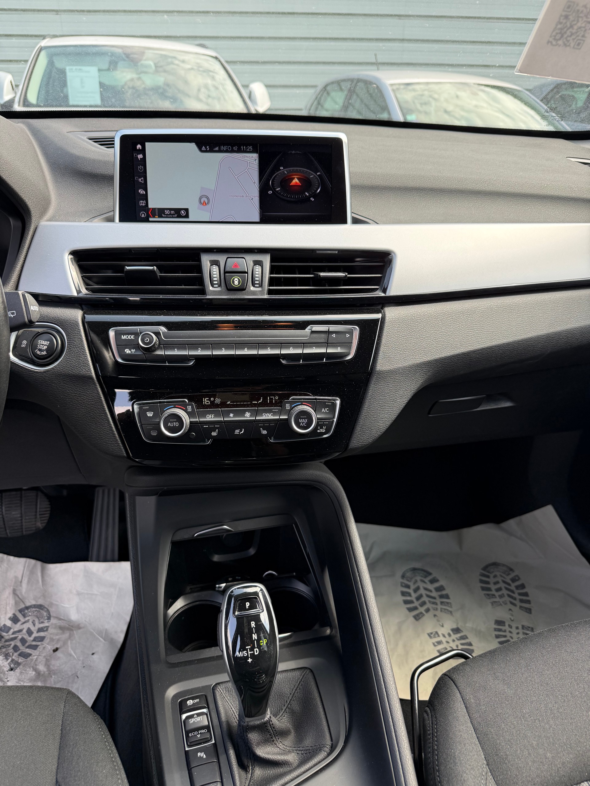 BMW X1 xDrive 20d Steptronic-image-9