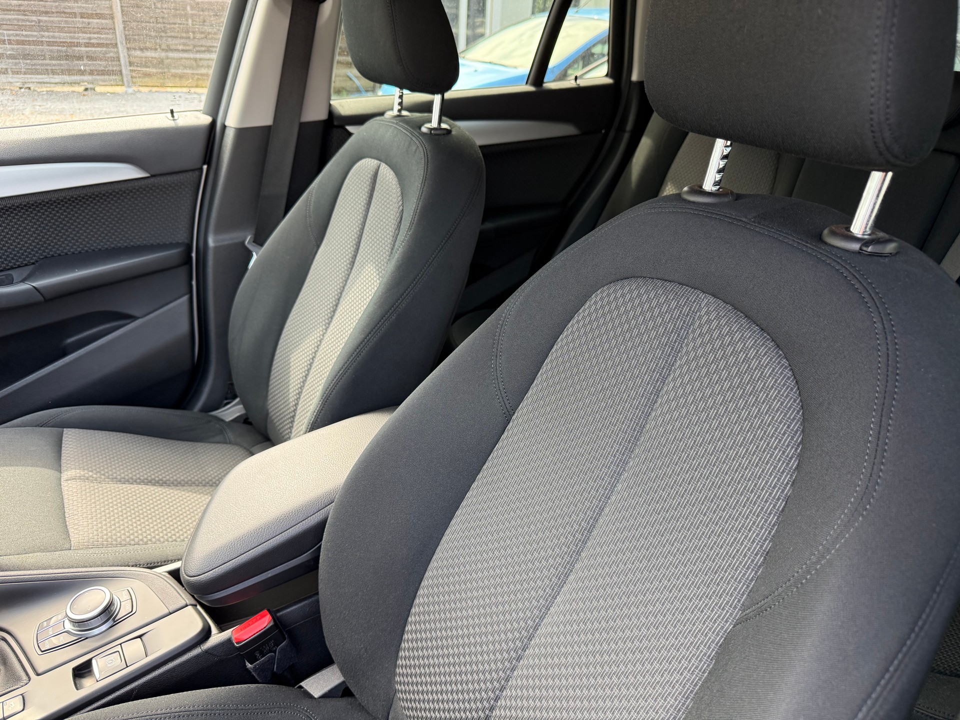 BMW X1 xDrive 20d Steptronic-image-11