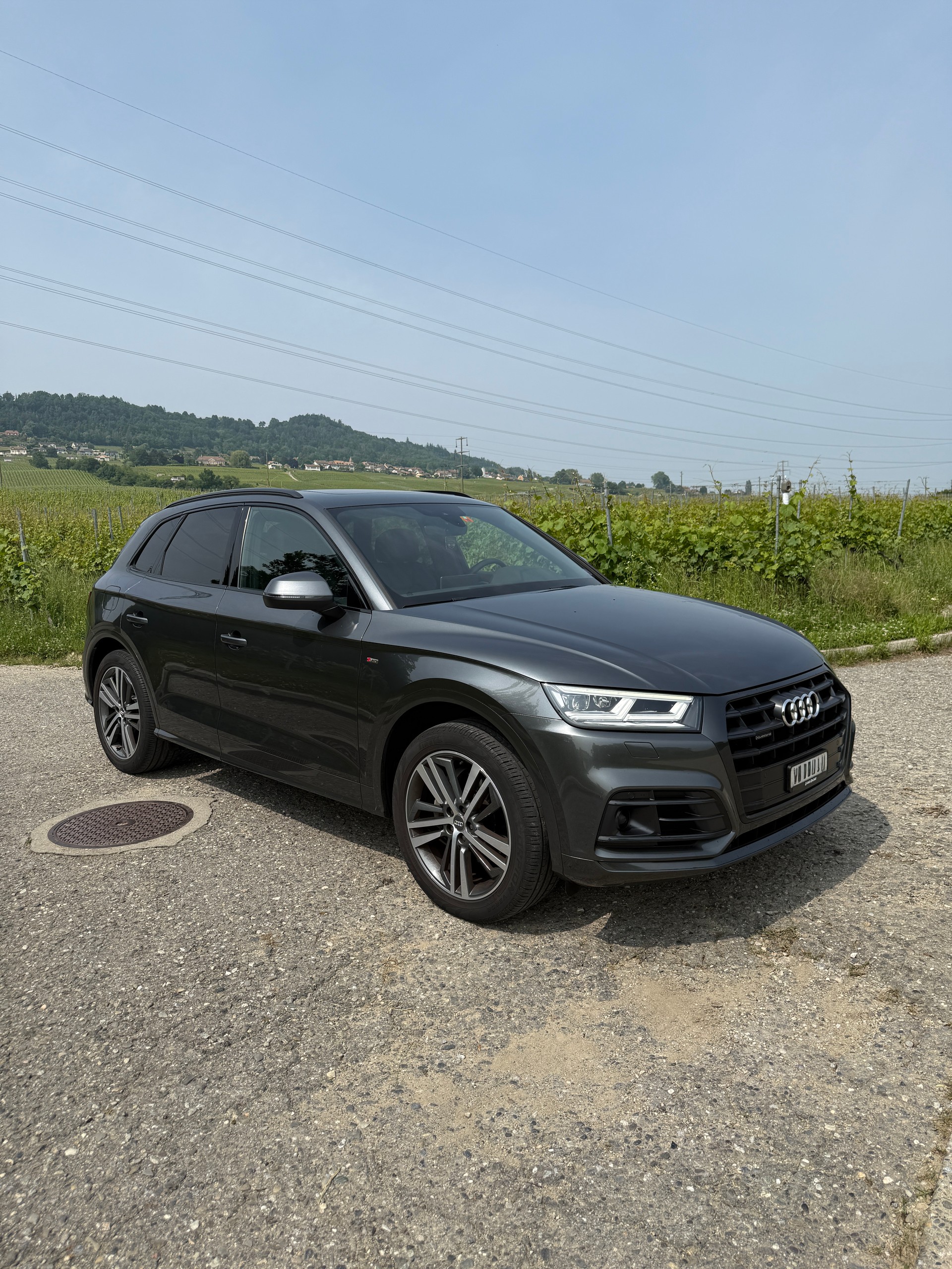 AUDI Q5 2.0 TFSI sport quattro S-tronic-image-2