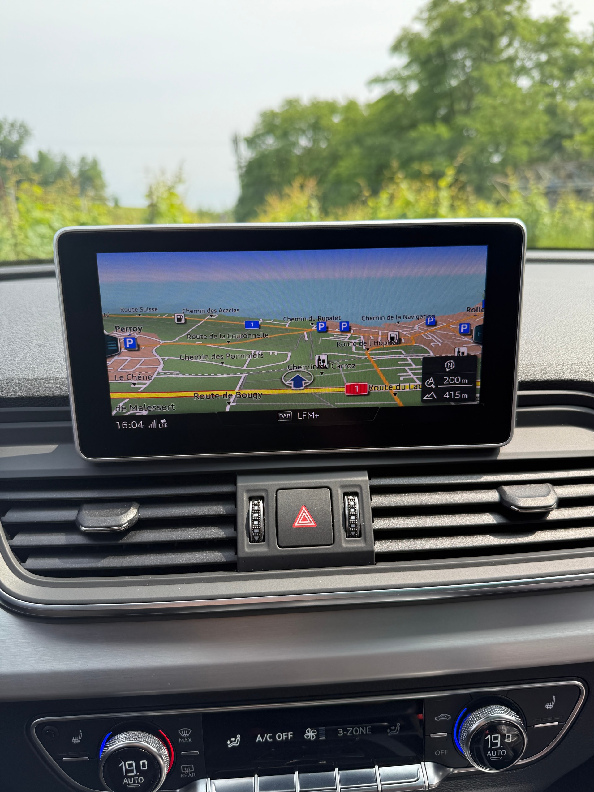 AUDI Q5 2.0 TFSI sport quattro S-tronic-image-8