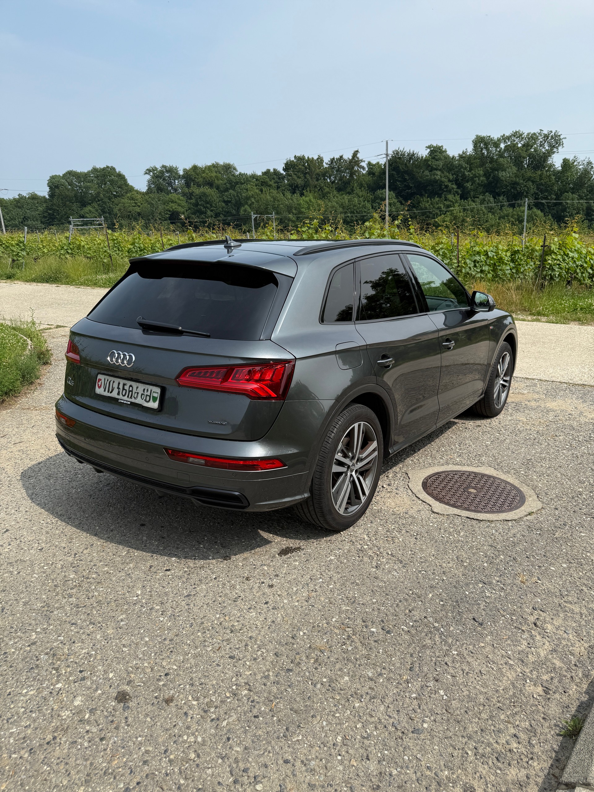 AUDI Q5 2.0 TFSI sport quattro S-tronic-image-3