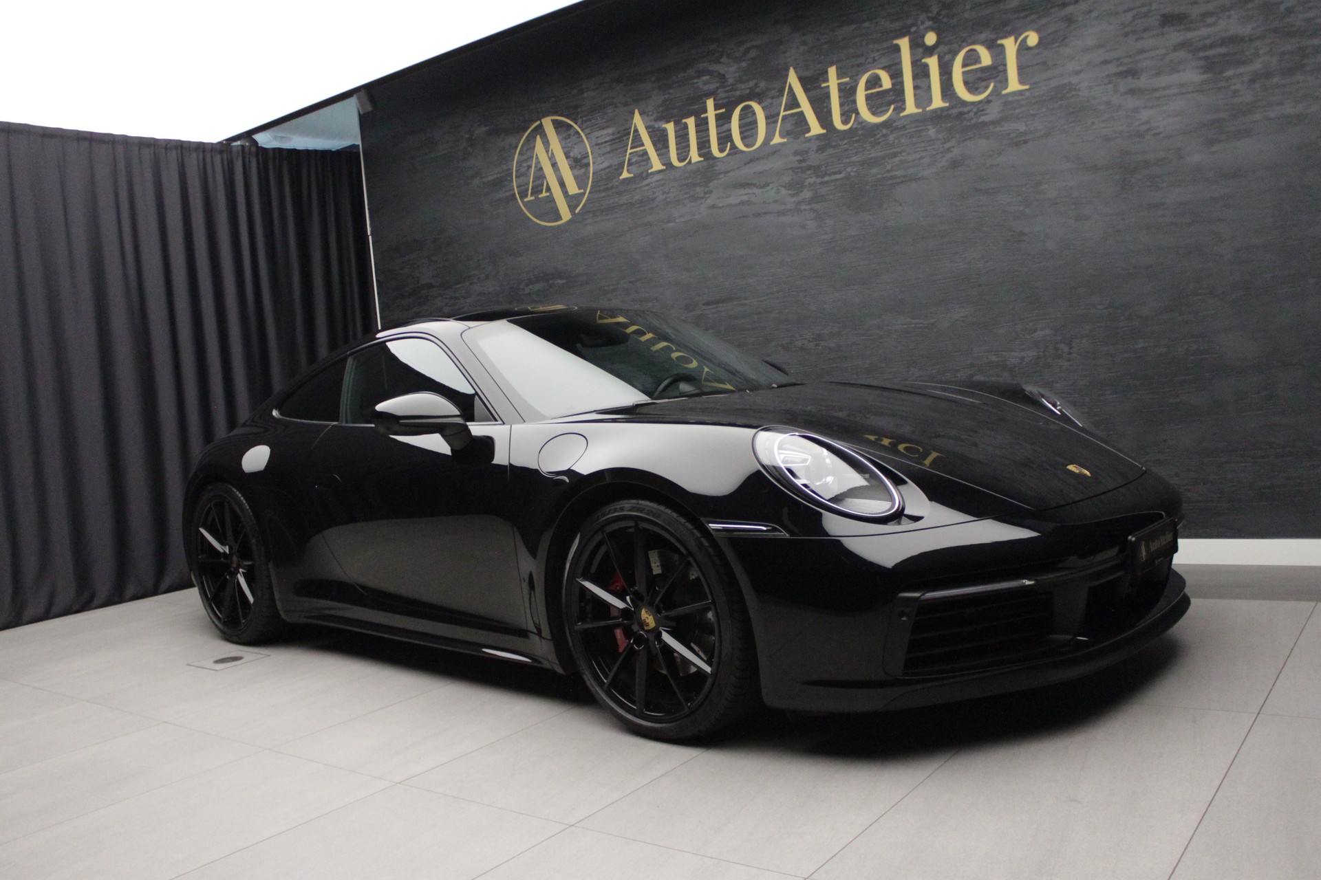 PORSCHE 911 Carrera 4S PDK-showroom-element-2