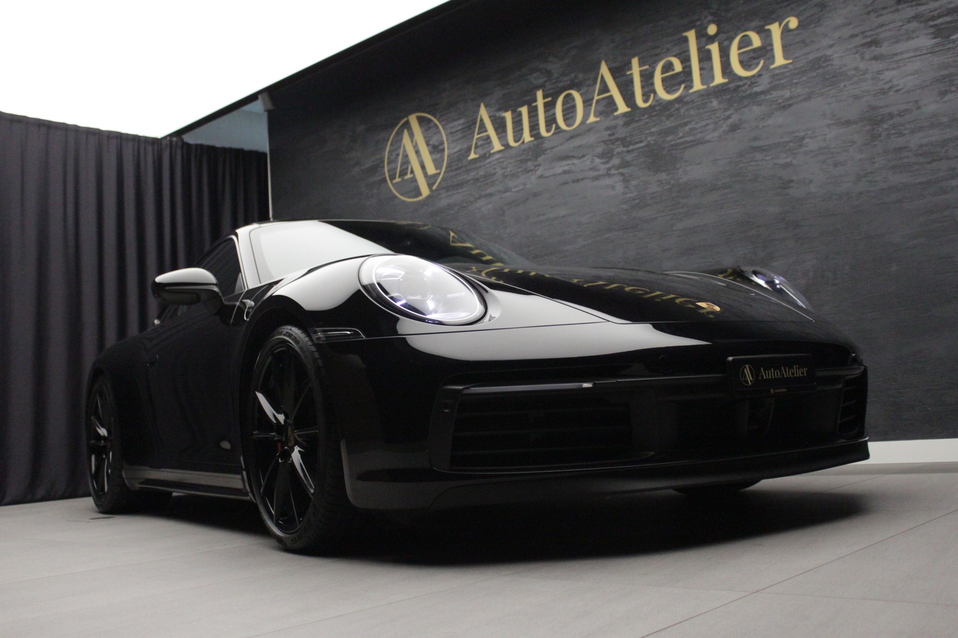 PORSCHE 911 Carrera 4S PDK-showroom-element-3