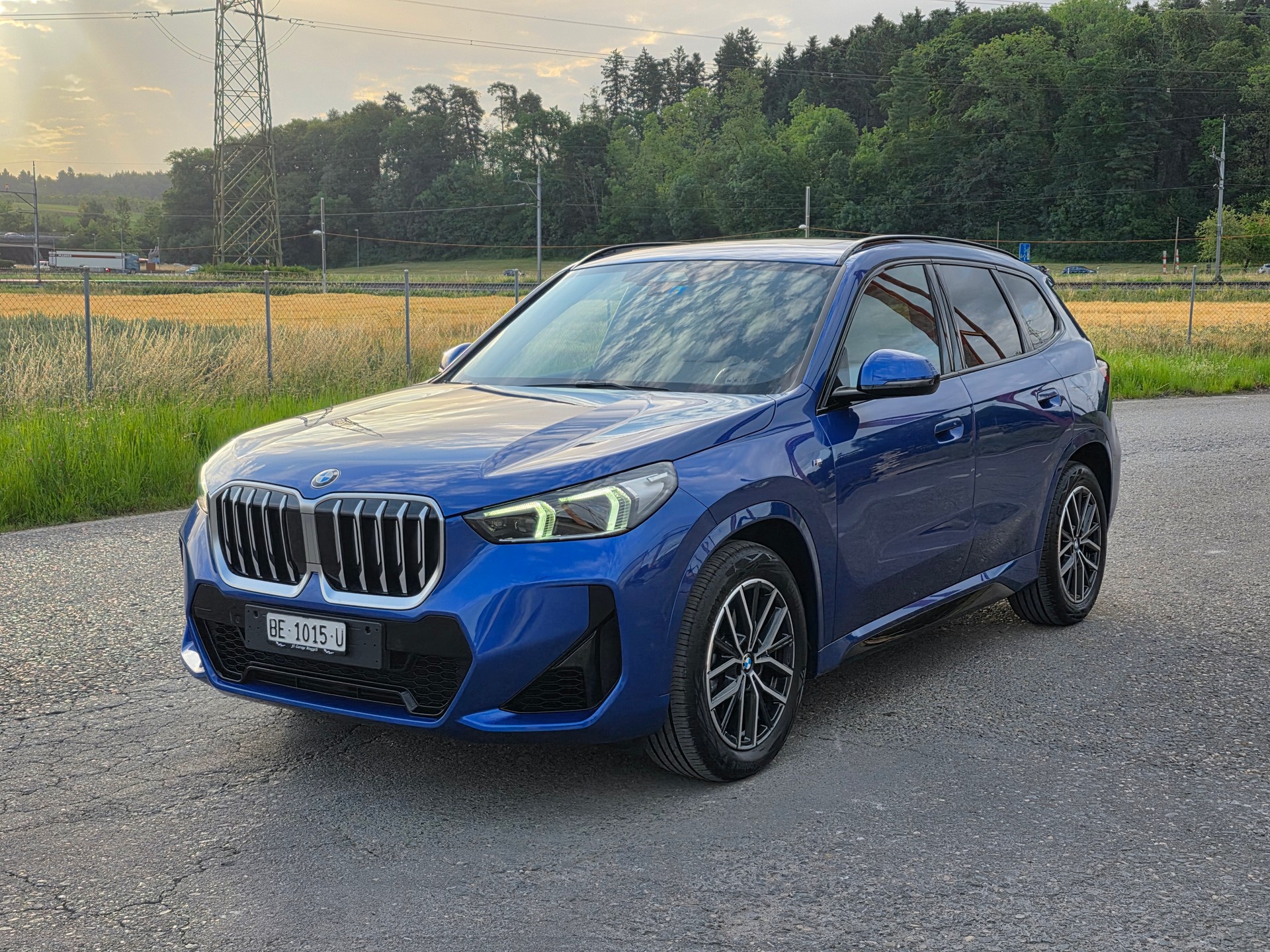 BMW X1 xDrive 23i 48V M Sport / Neu ab Mfk