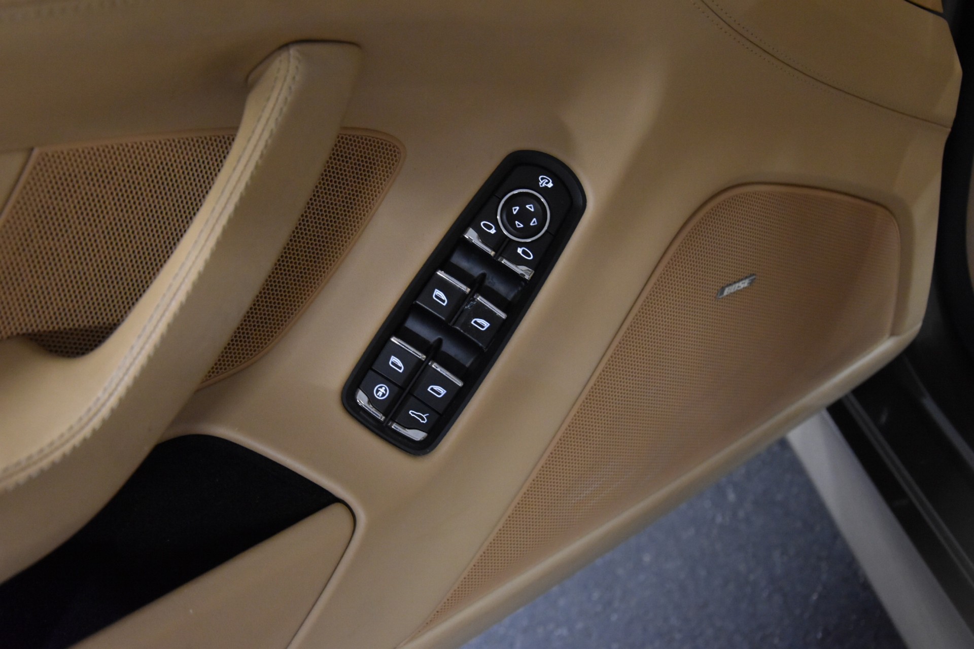 PORSCHE Panamera Turbo 4.8 PDK-image-24