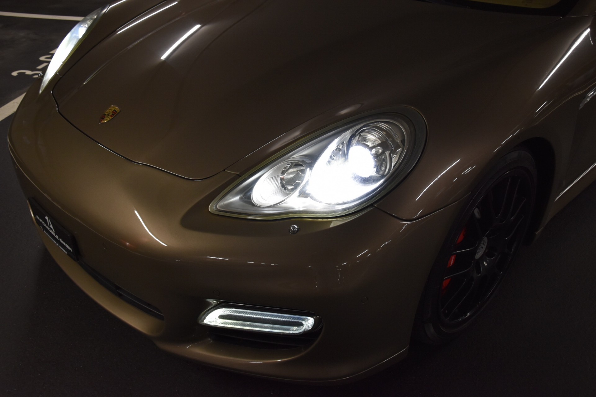 PORSCHE Panamera Turbo 4.8 PDK-showroom-element-1