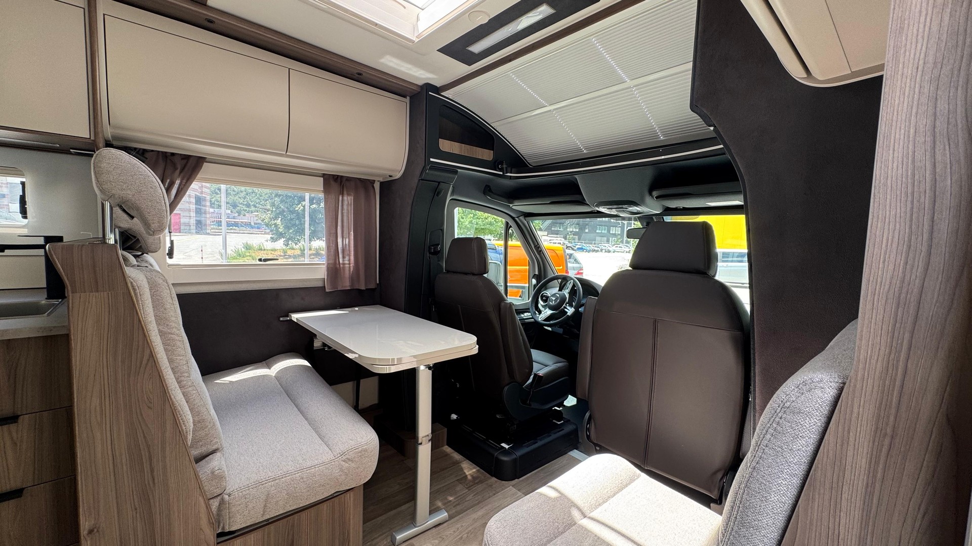 KABE Novum 750 LGB Traq 4x4-showroom-element-2