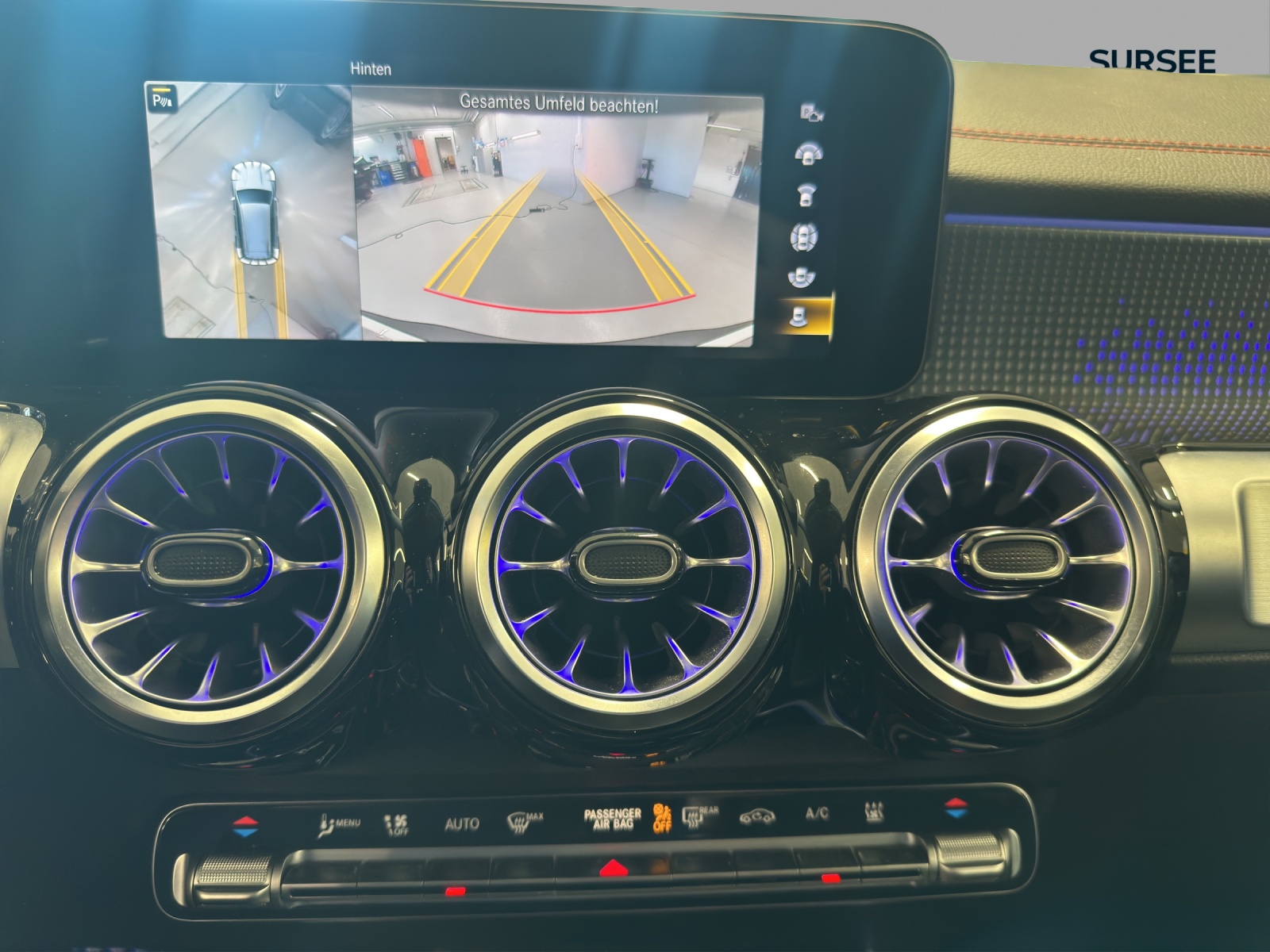 MERCEDES-BENZ EQB 300 AMG Line 4Matic-image-11