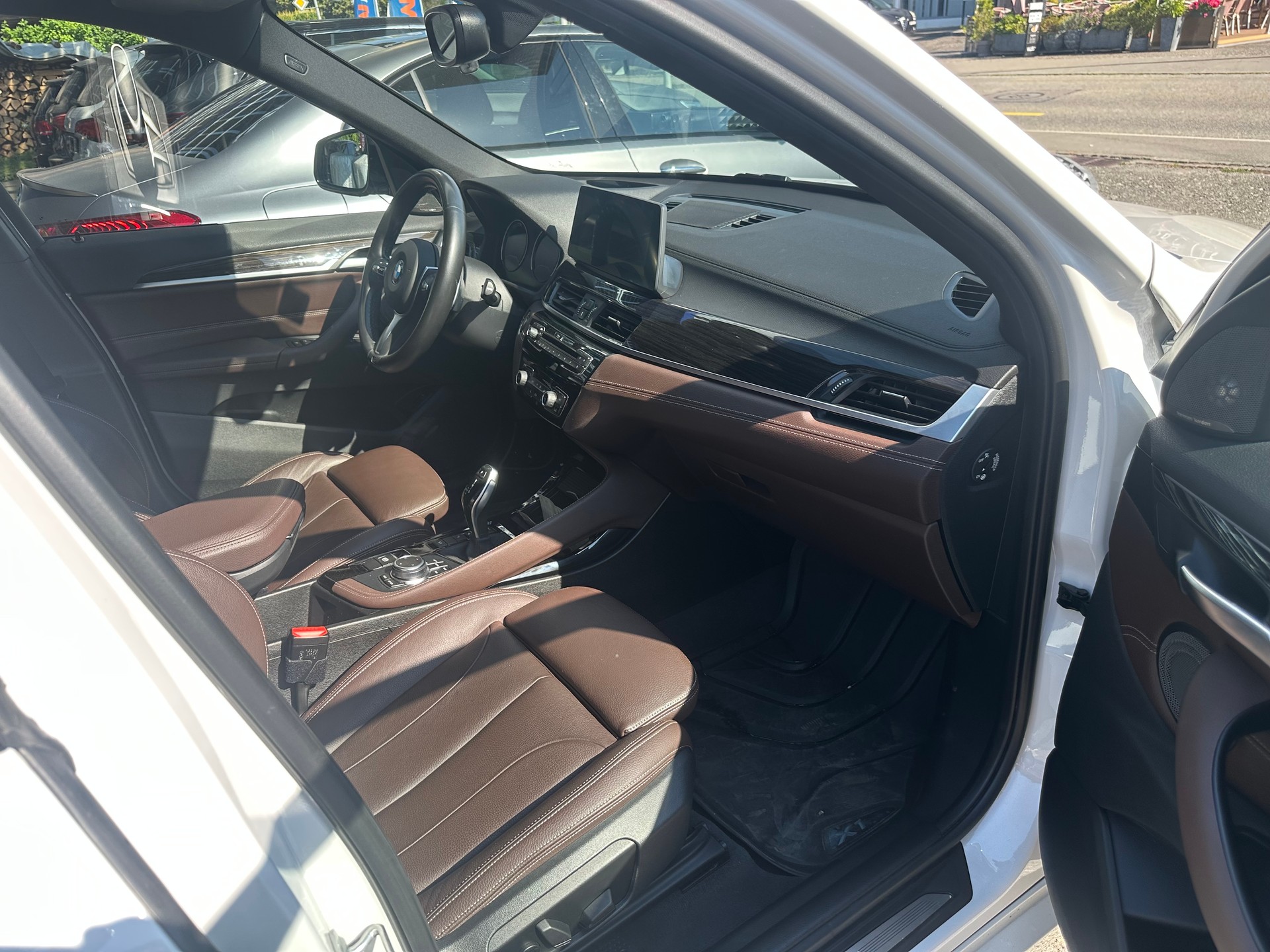 BMW X1 xDrive 25d M Sport Steptronic-image-9