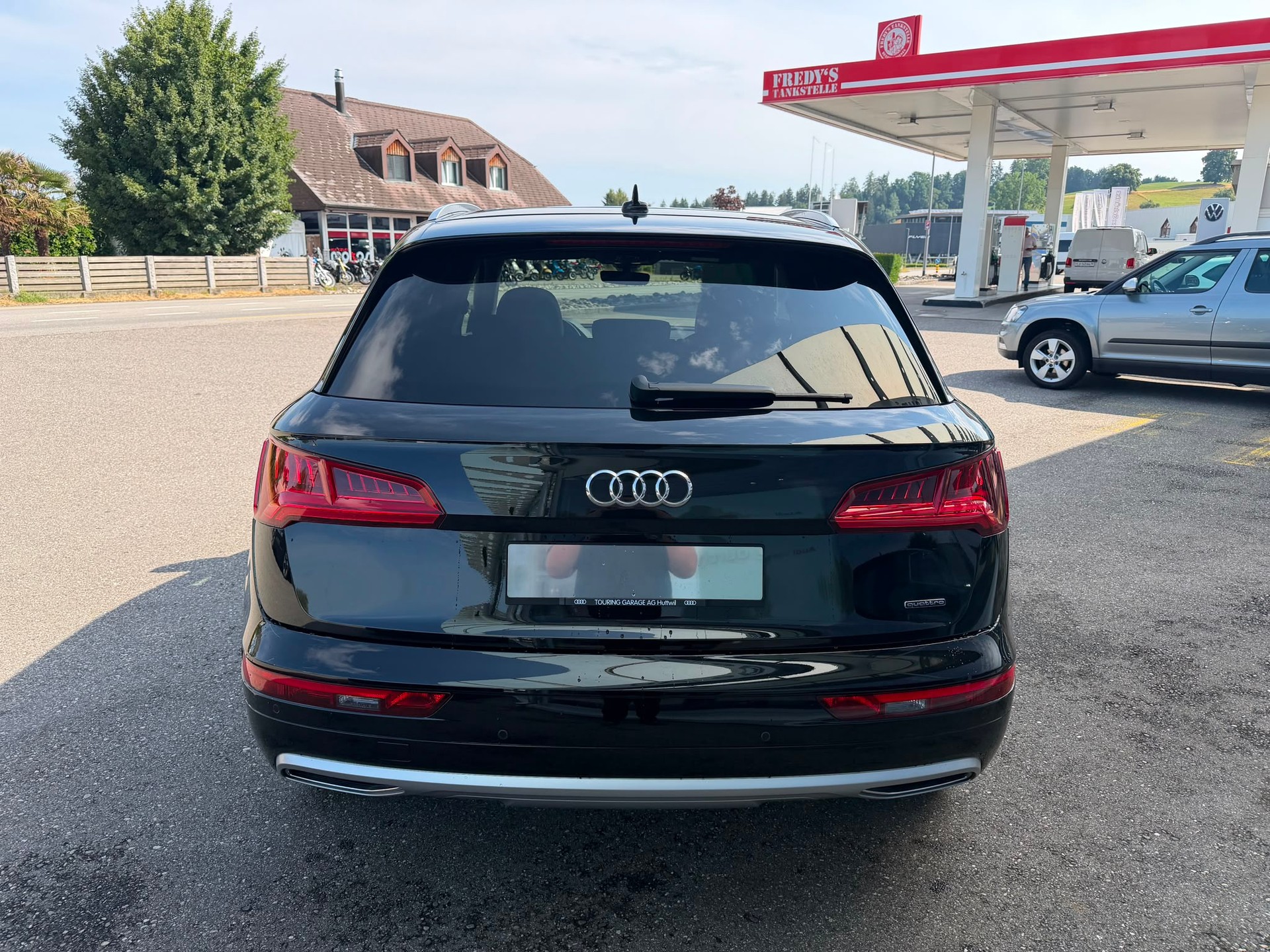 AUDI Q5 2.0 TFSI sport quattro S-tronic-showroom-element-3