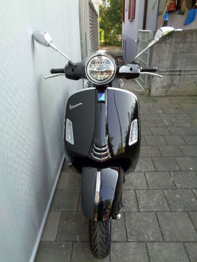 PIAGGIO VESPA GTS 125 E5 MY26-image-2