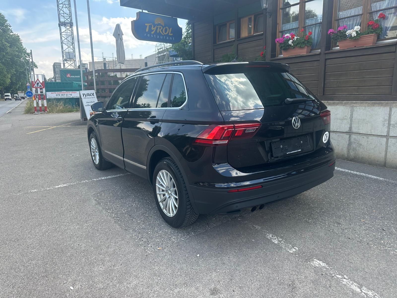 VW Tiguan 1.4TSI Comfortline 4Motion DSG-showroom-element-2