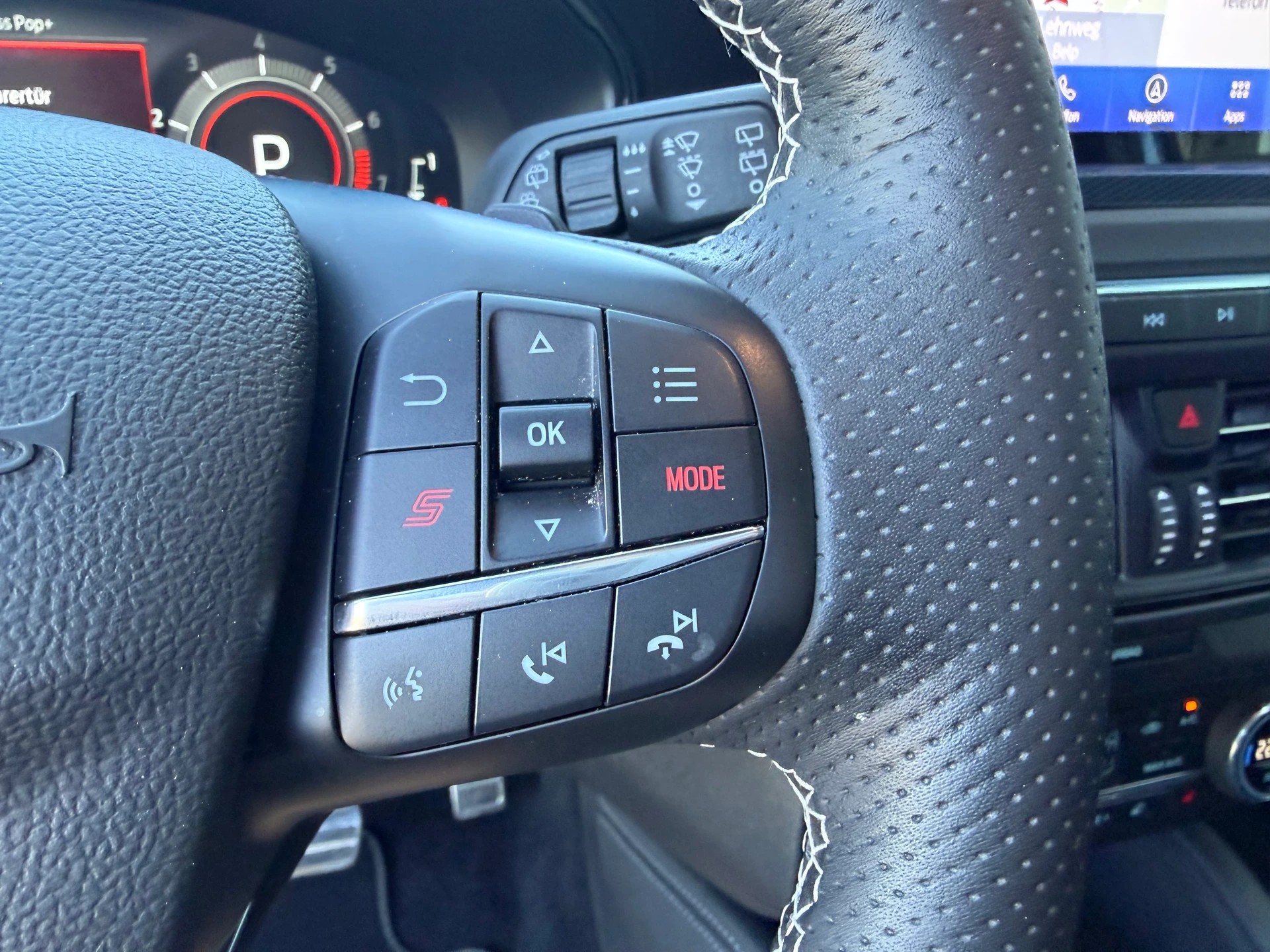 FORD Focus ST 2.3 Styling Paket Automat-image-21