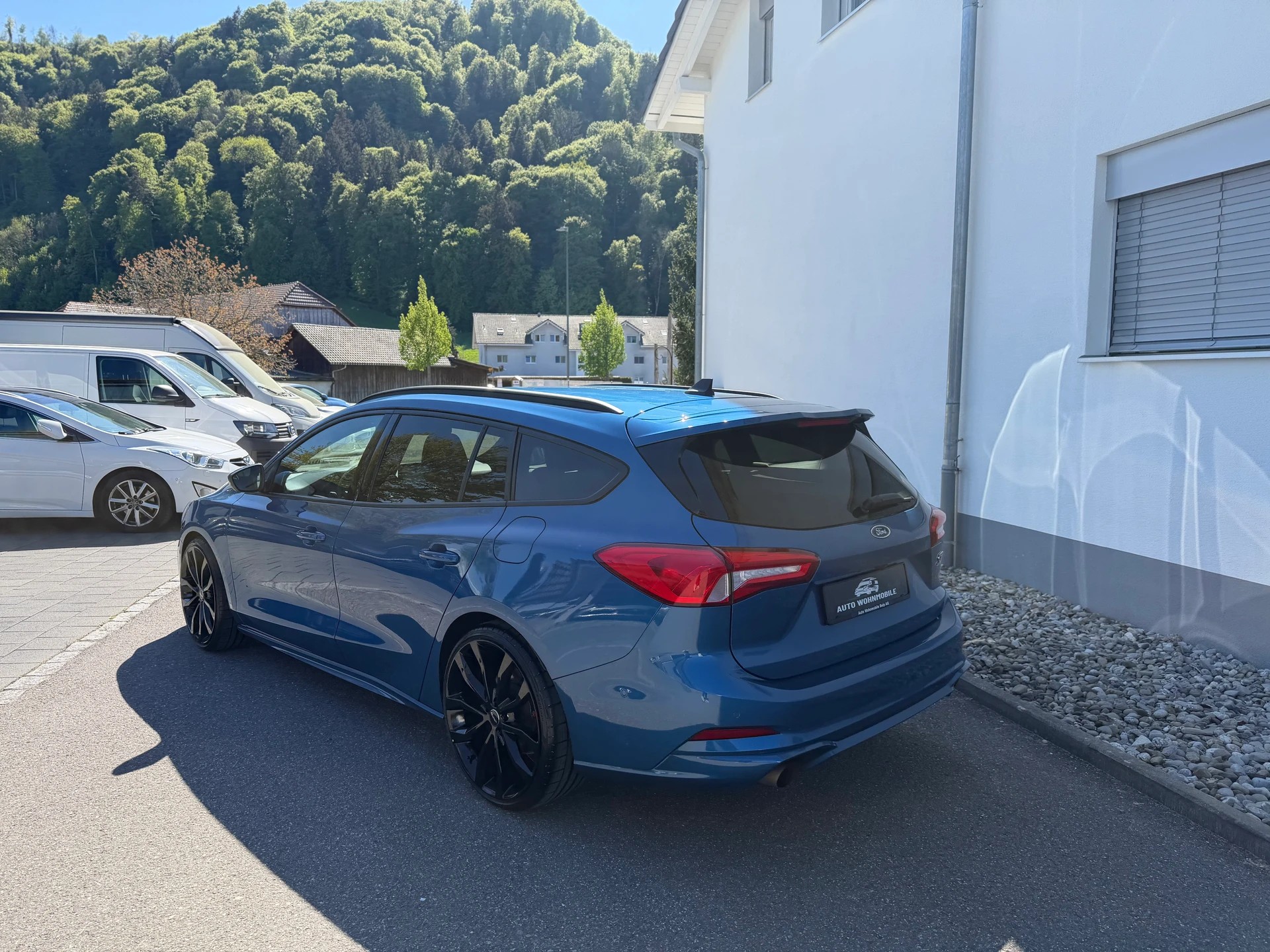 FORD Focus ST 2.3 Styling Paket Automat-image-13